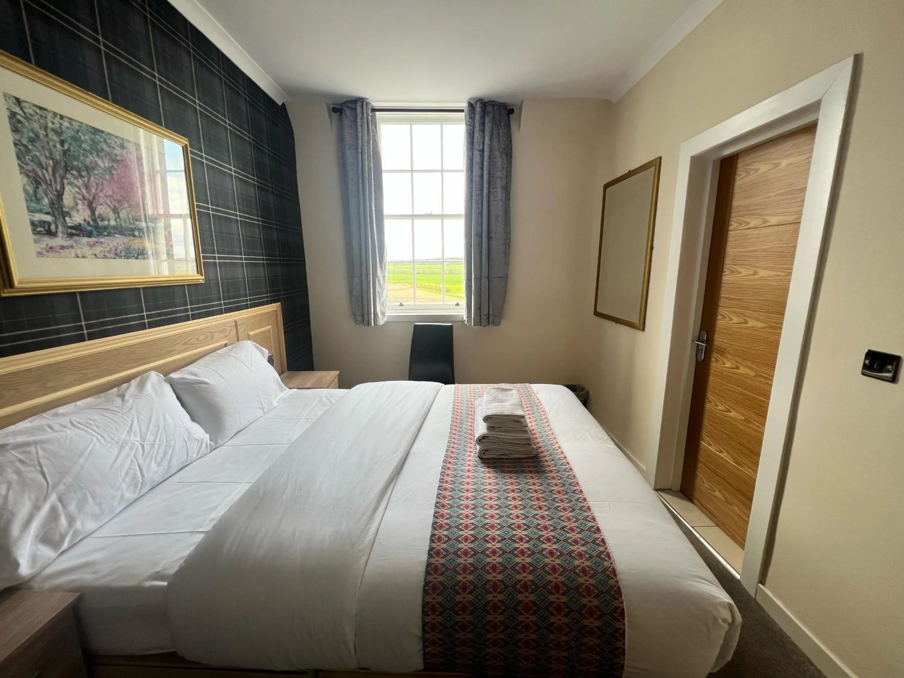 Bedroom, Bed in Earl David Hotel