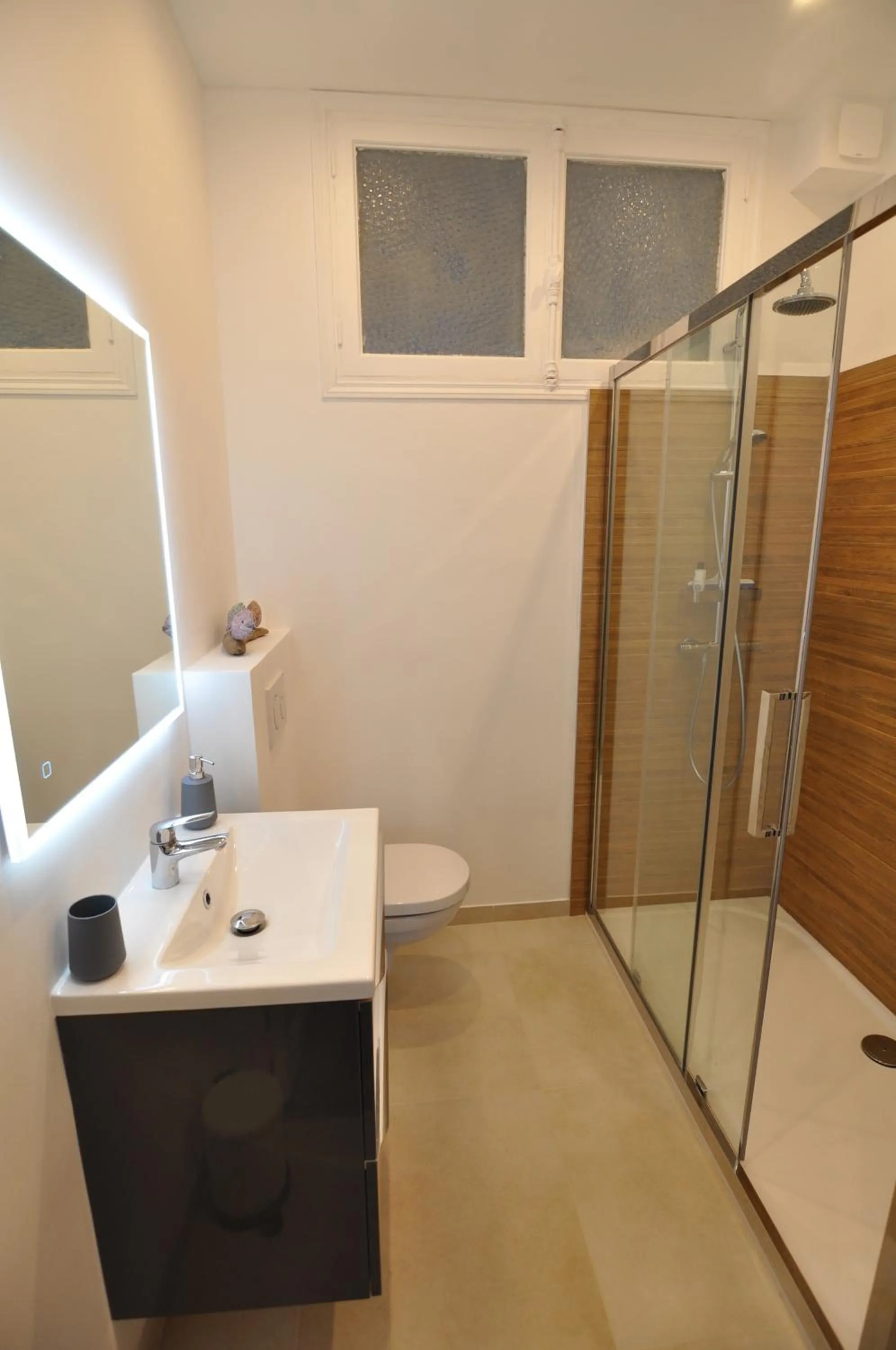 Shower in Palais Albert -2-Bedroom Apartment -Ponteil Beach -StayInAntibes