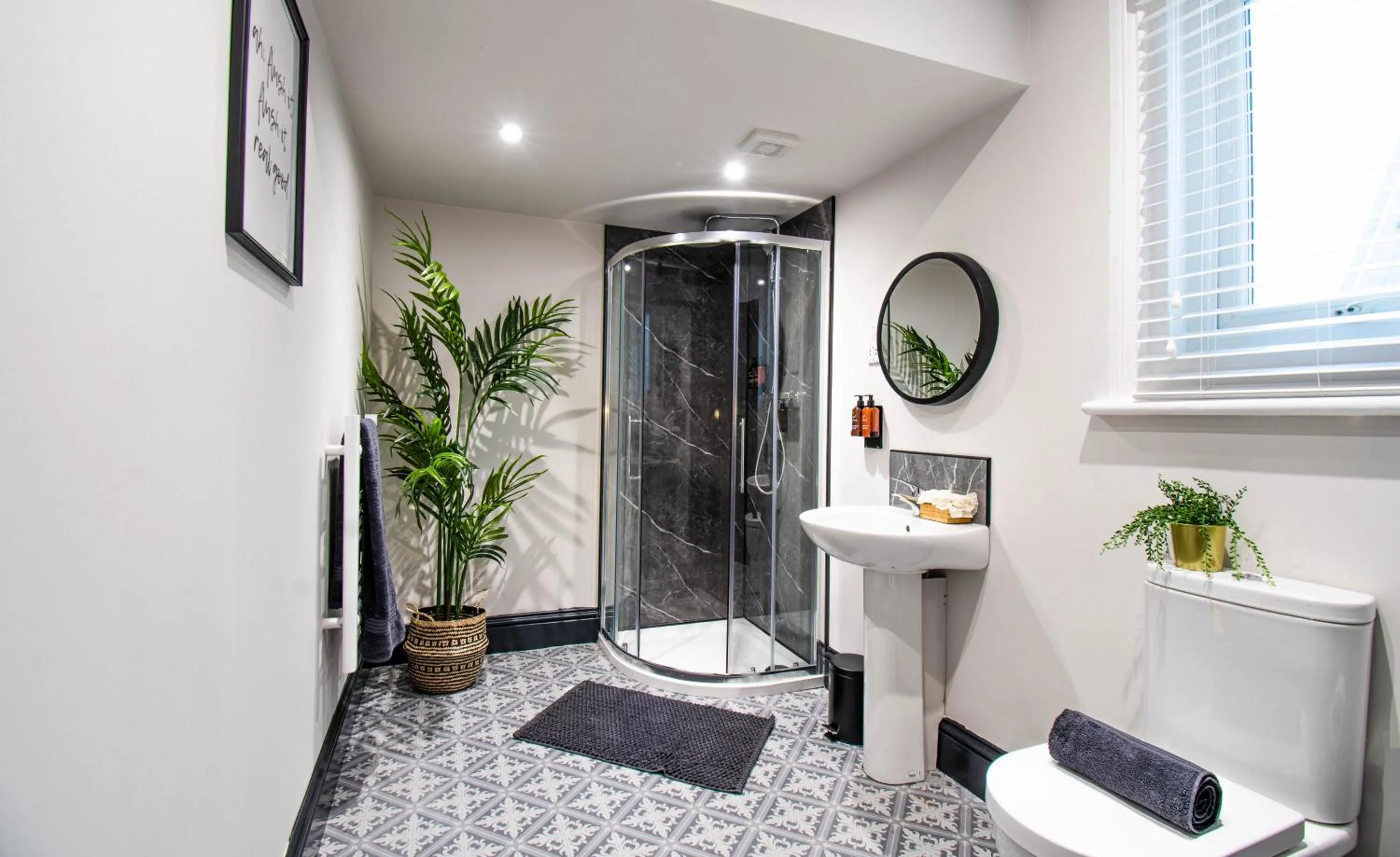 Toilet in The Rampart