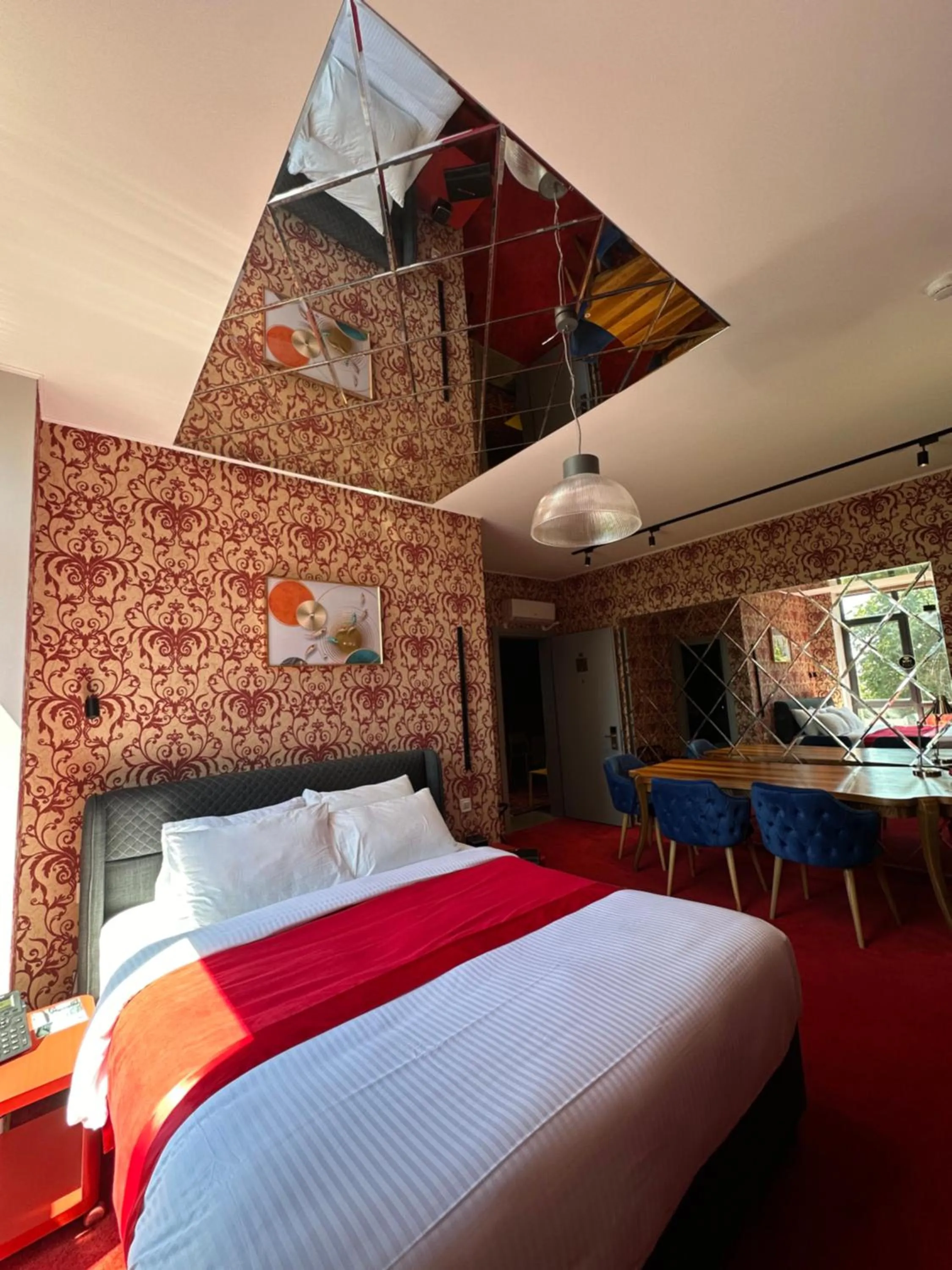 Bed in 10inn Boutique Hotel