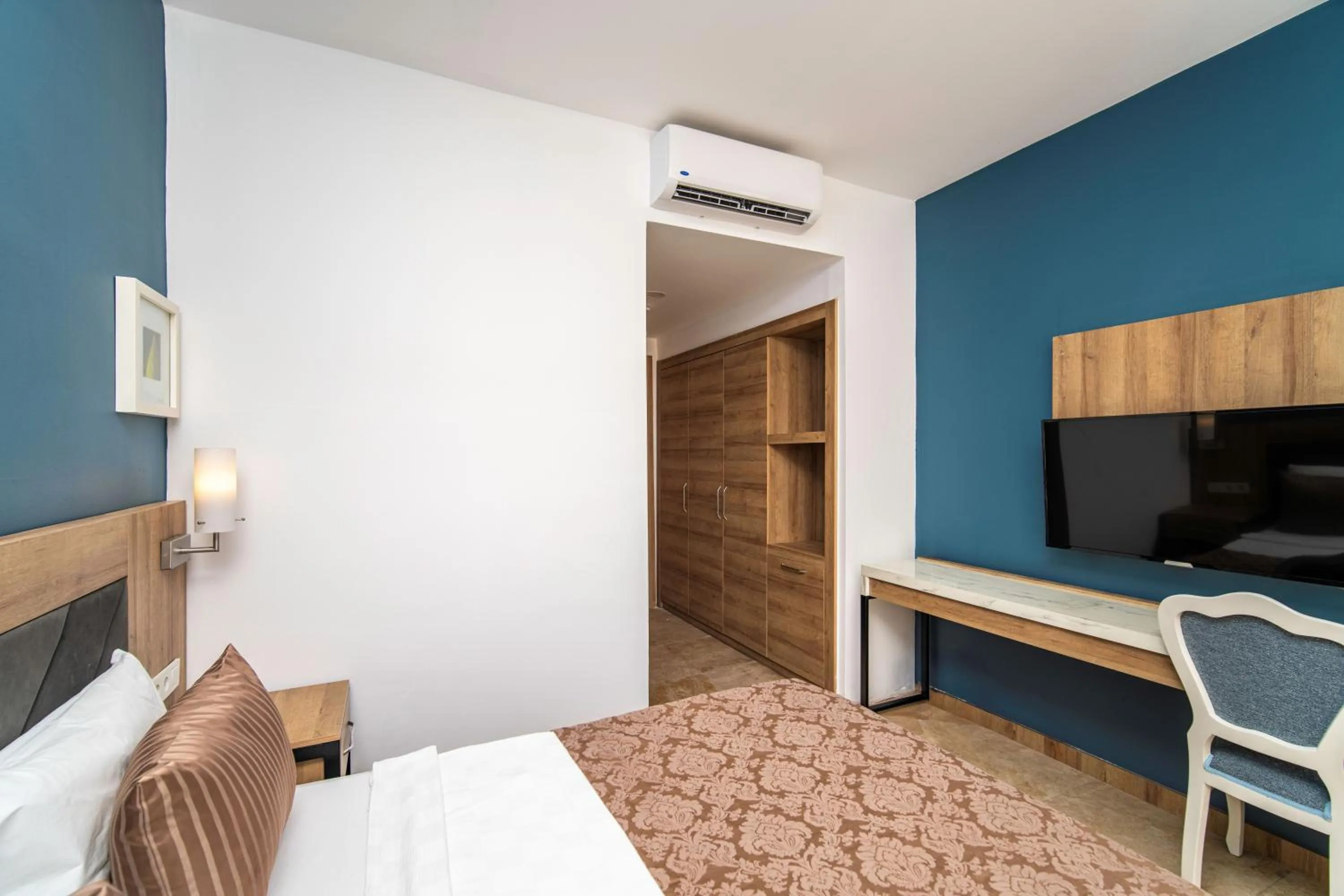 Bedroom, Bed in SL La Perla Hotel Kemer