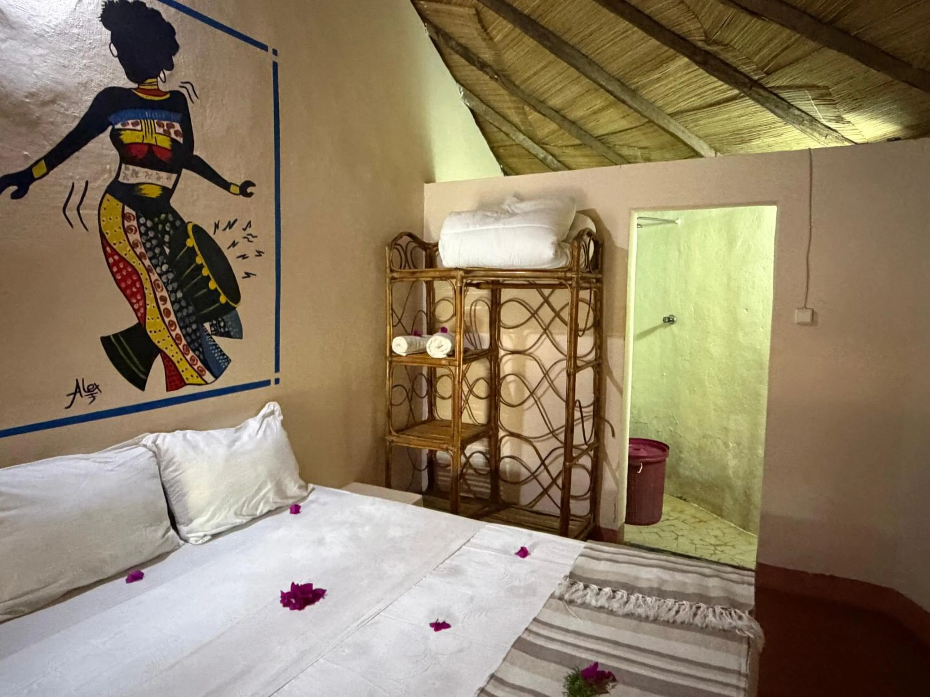 Bed in MANGO LODGE