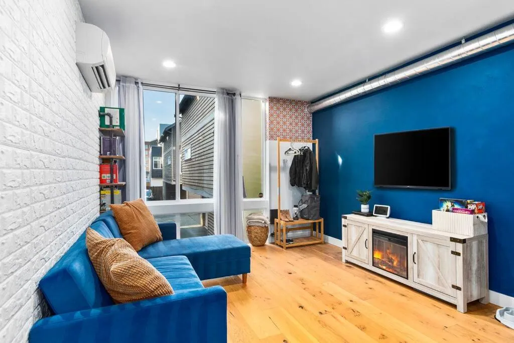 Modern Sustainable Design in Ballard - 92 Wlkscore