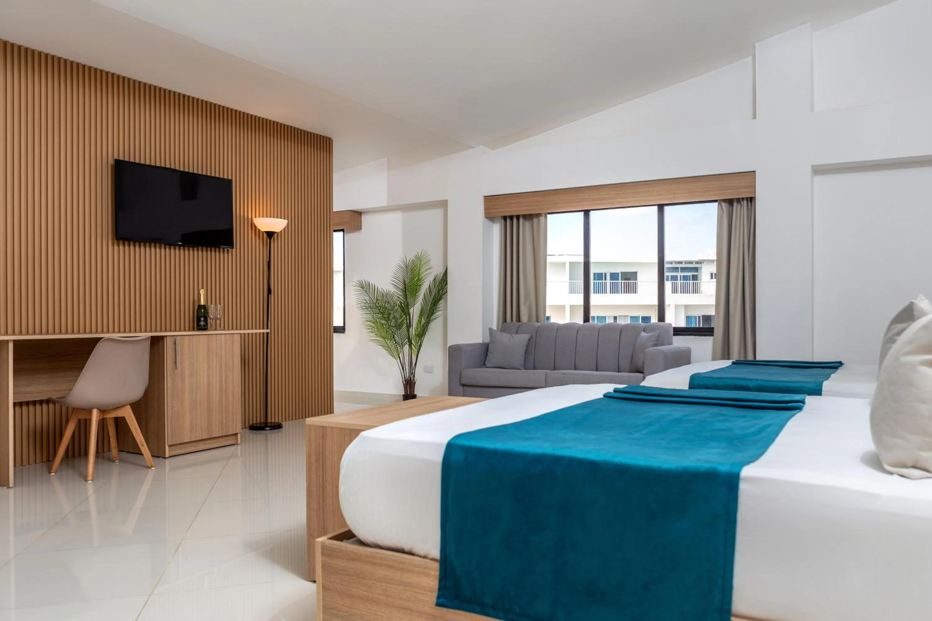 TV and multimedia, Bed in Hotel HM Alma de Bayahibe - Adults Only - All Inclusive