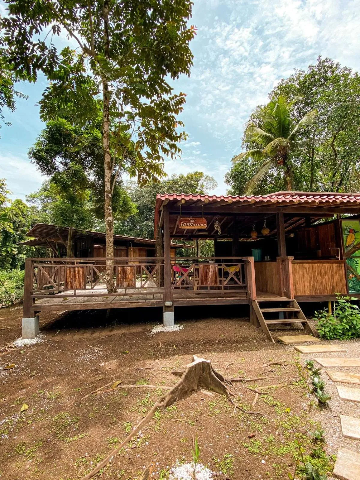 Lounge or bar in La Martina Ecolodge