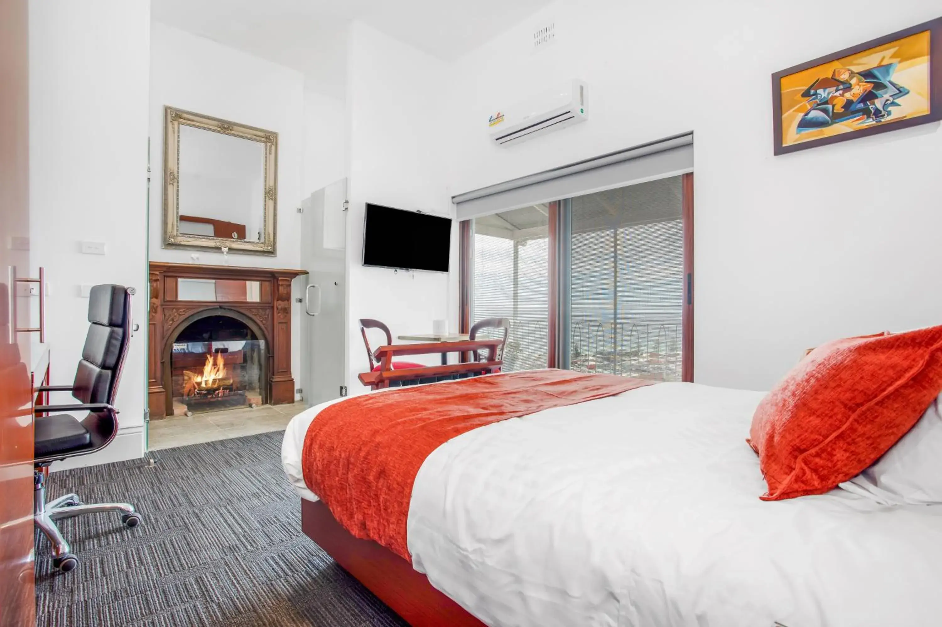 Double Room - single occupancy in Oakleigh House Double Room - single occupancy in Oakleigh House