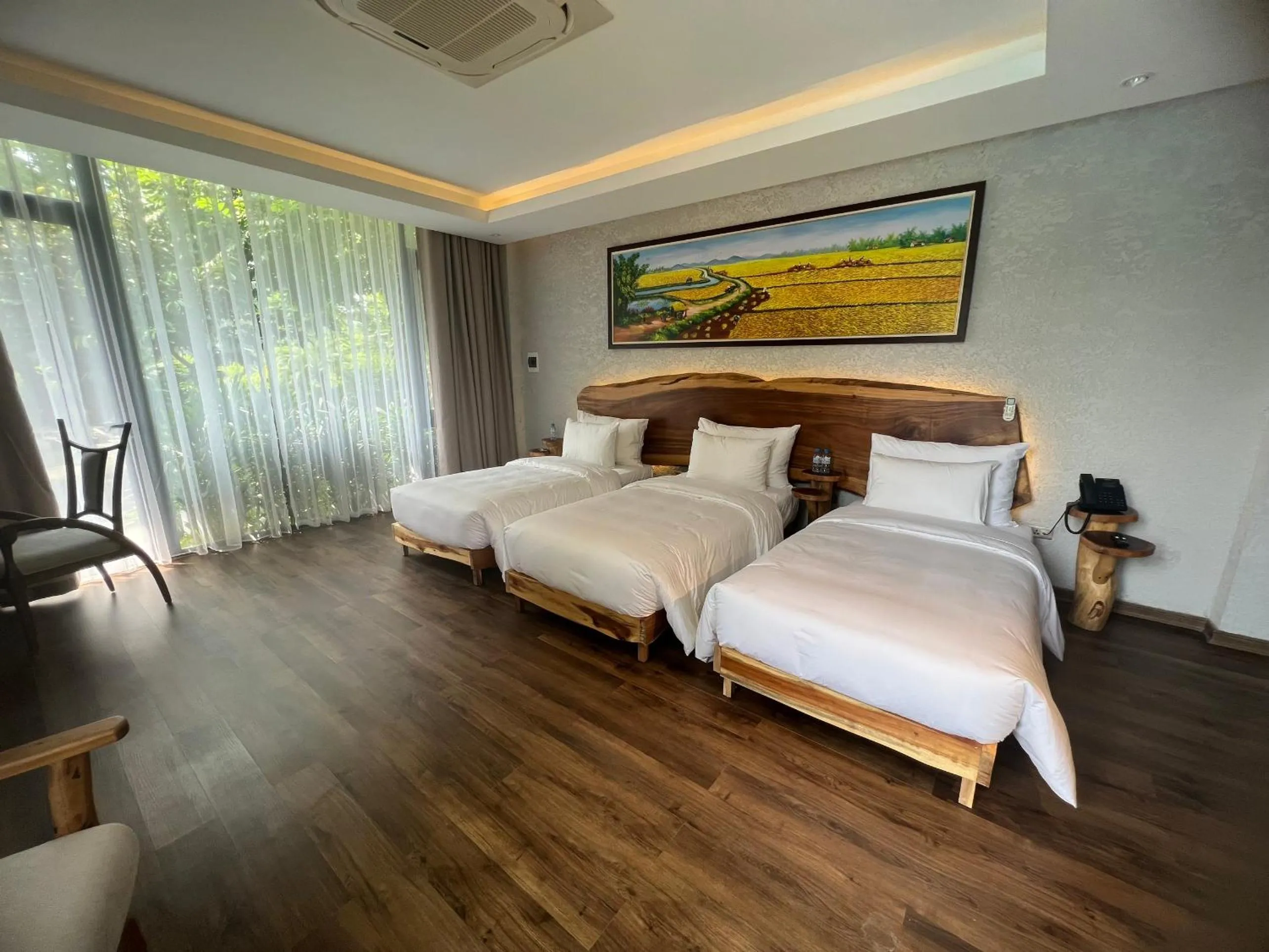 Bed in Minawa Kenhga Resort & Spa Ninh Binh