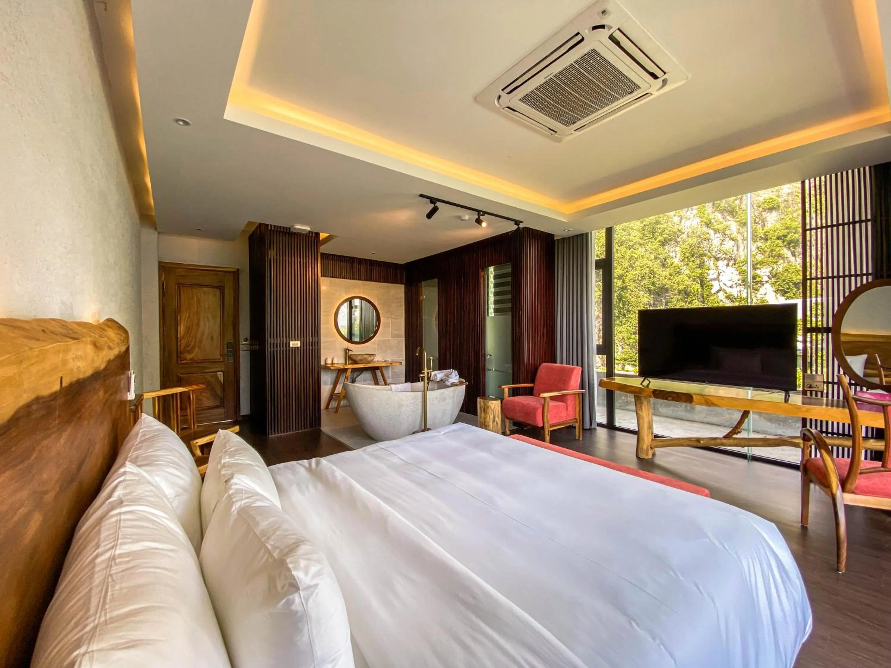 Bed in Minawa Kenhga Resort & Spa Ninh Binh