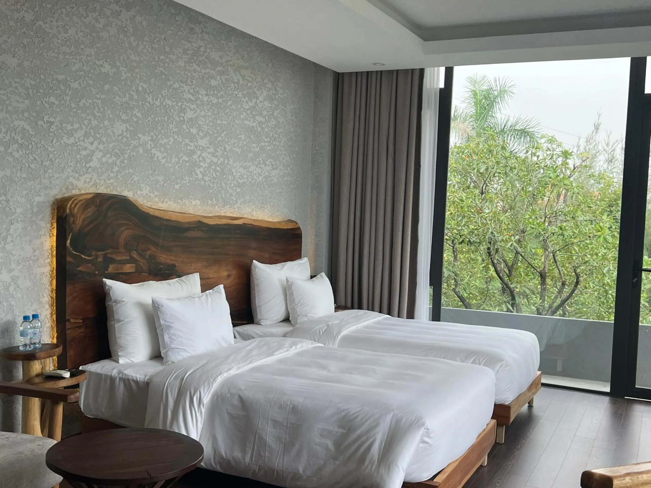 Bed in Minawa Kenhga Resort & Spa Ninh Binh