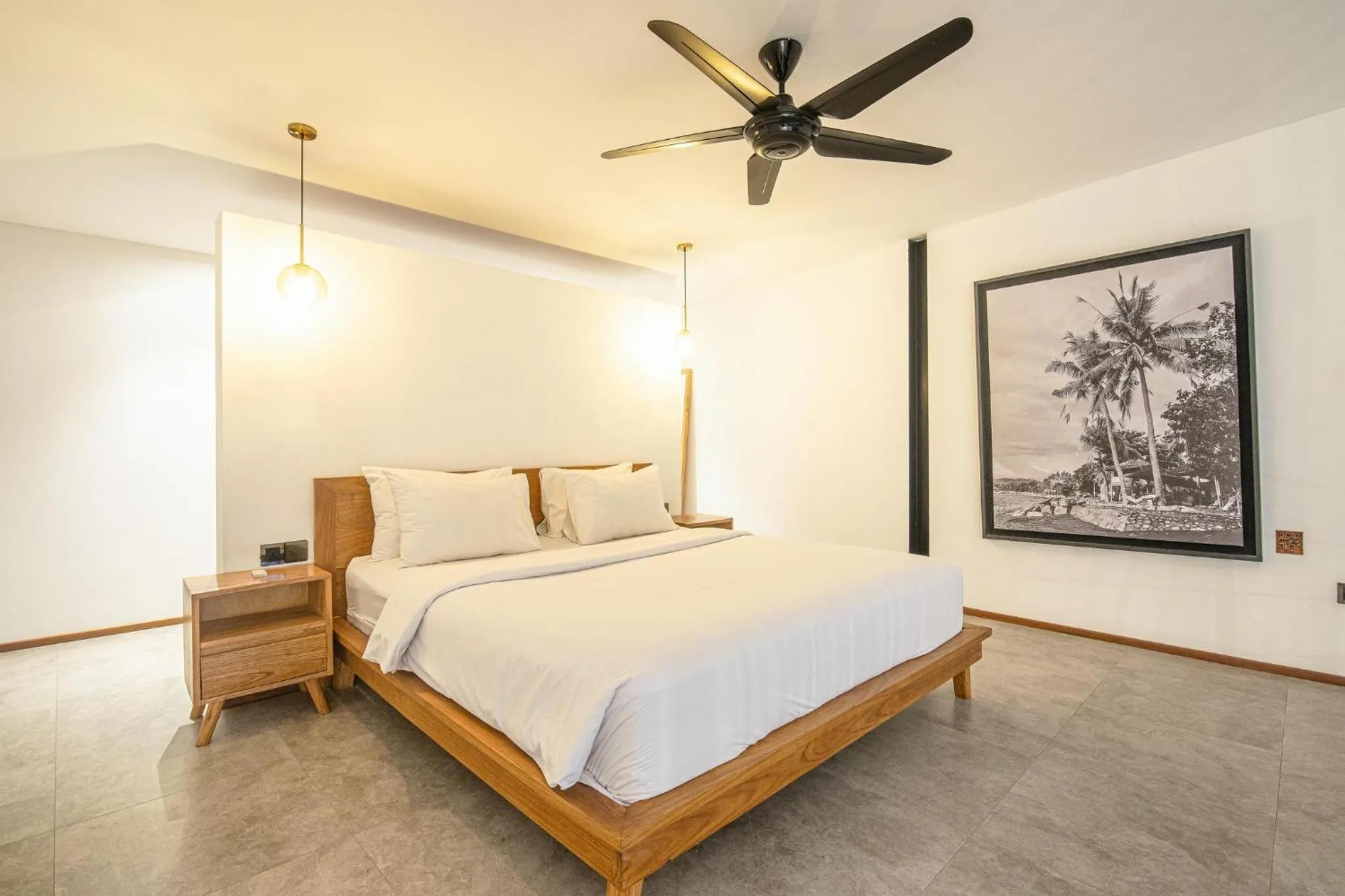 Bed in Contemporary Duplex 200m to Canggu Beachfront