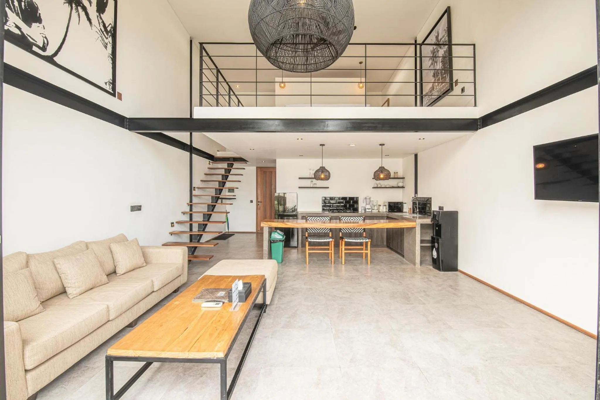 Contemporary Duplex 200m to Canggu Beachfront