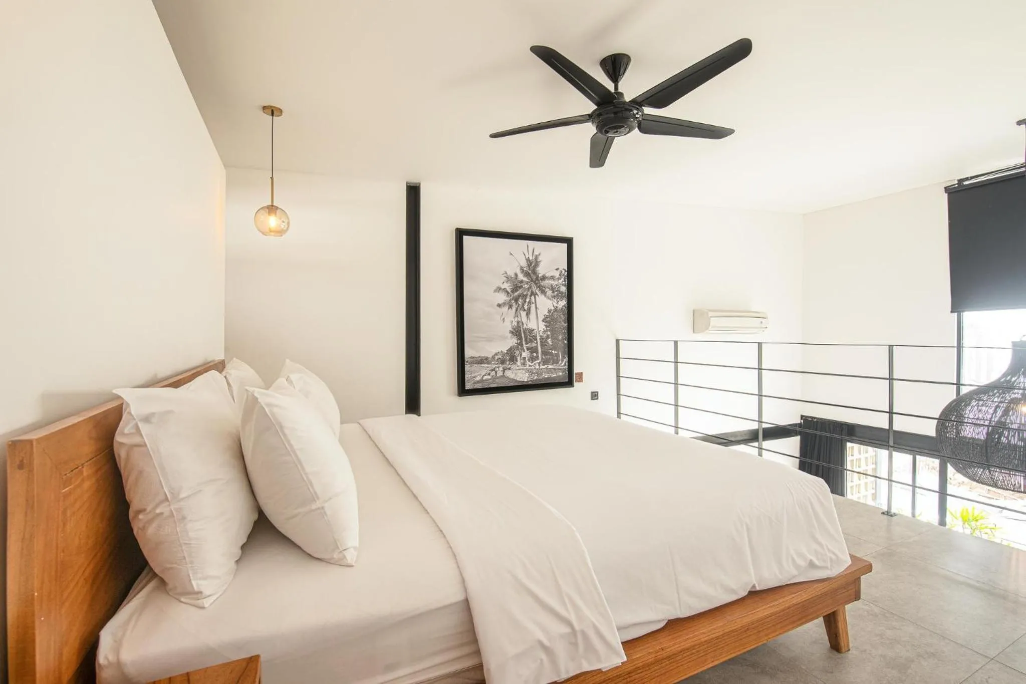 Bed in Contemporary Duplex 200m to Canggu Beachfront