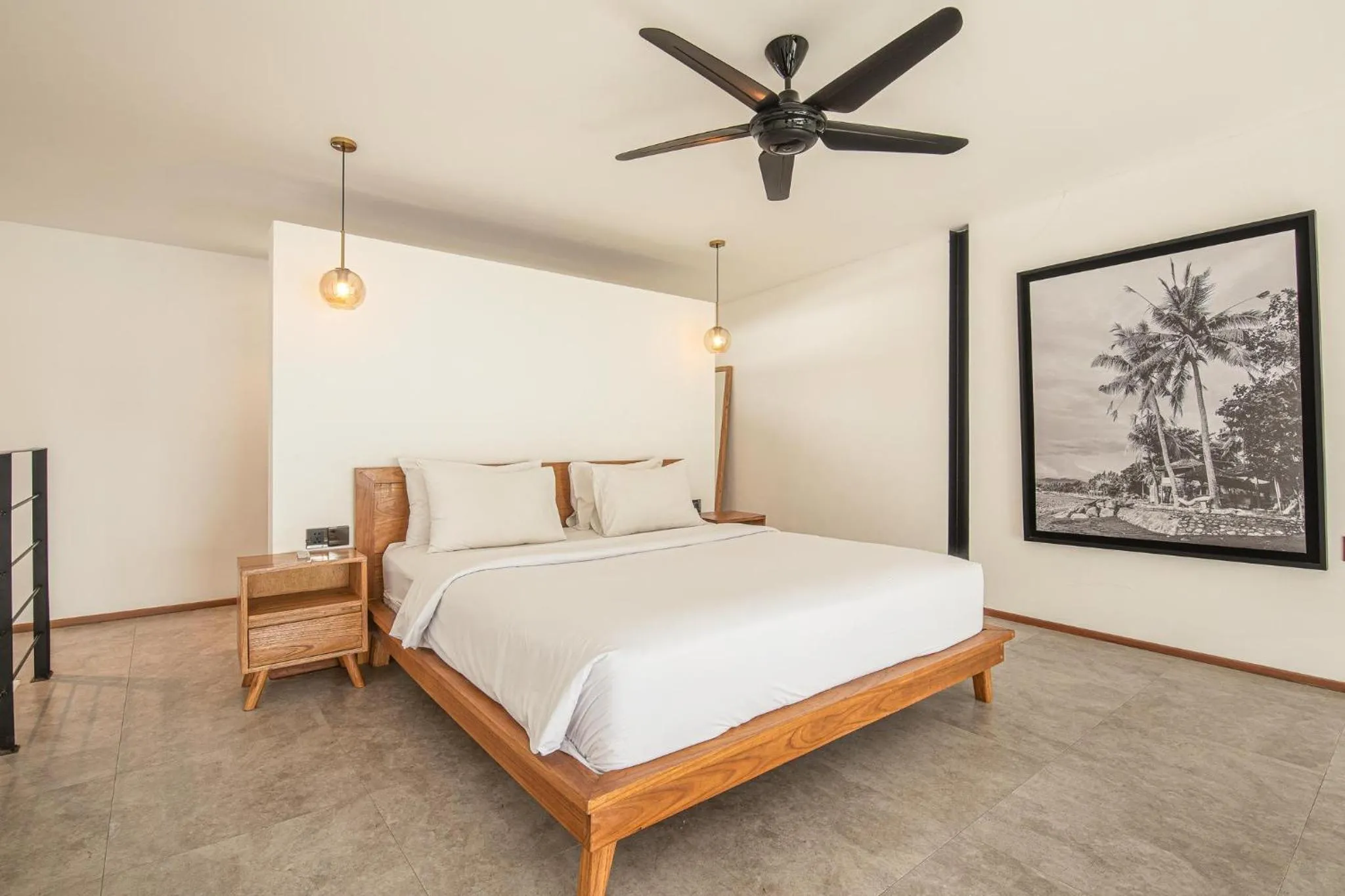 Bed in Contemporary Duplex 200m to Canggu Beachfront