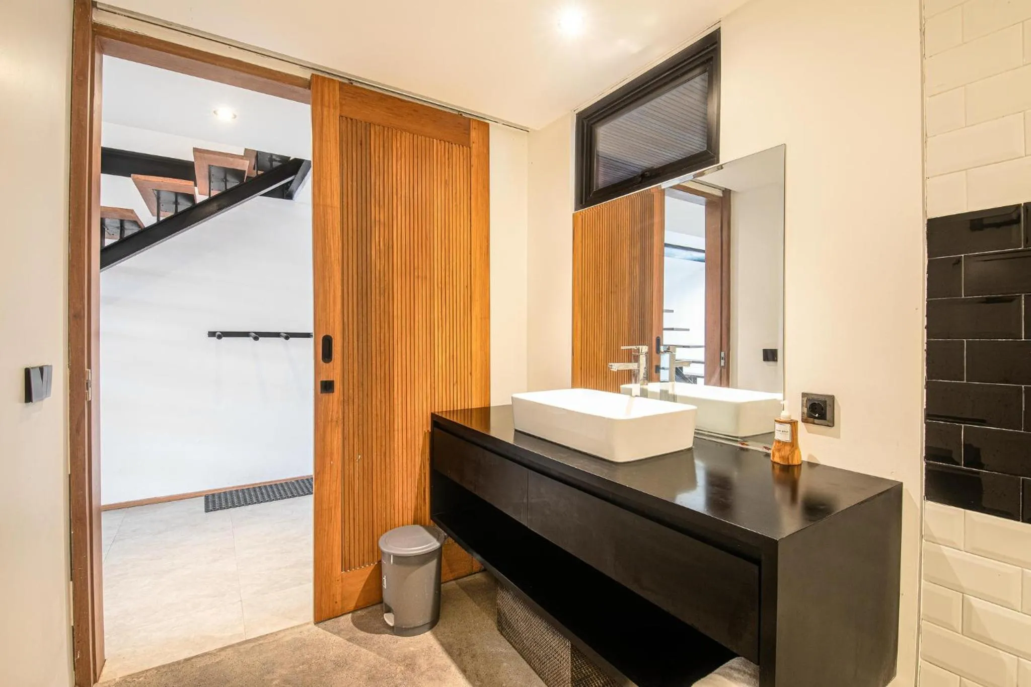 Contemporary Duplex 200m to Canggu Beachfront
