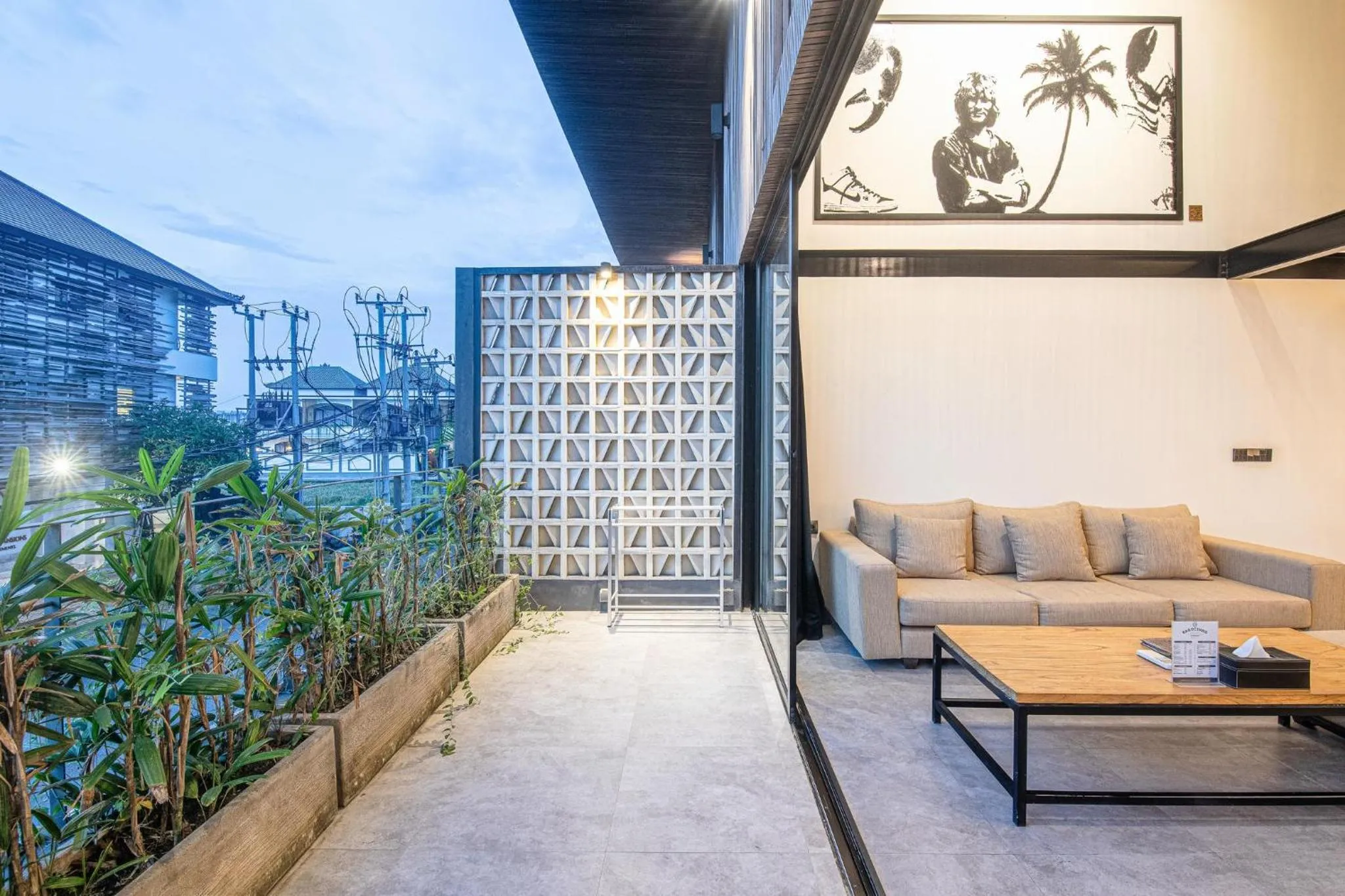 Contemporary Duplex 200m to Canggu Beachfront
