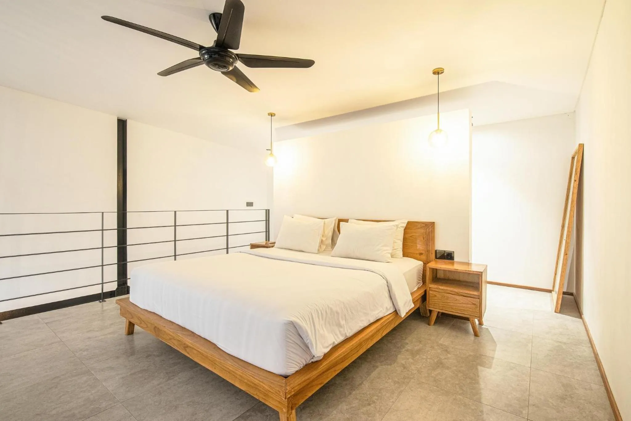 Bed in Contemporary Duplex 200m to Canggu Beachfront