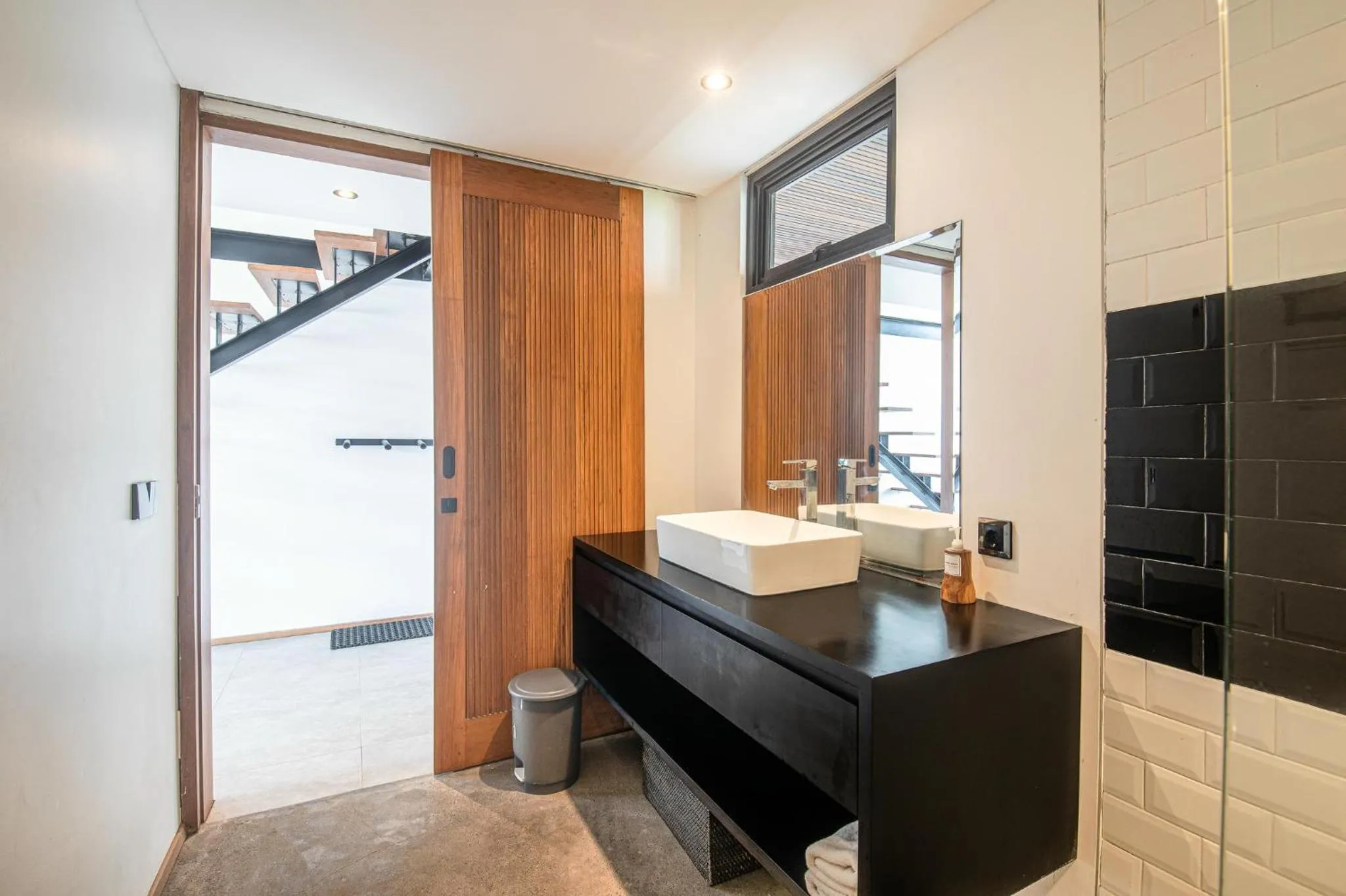 Contemporary Duplex 200m to Canggu Beachfront