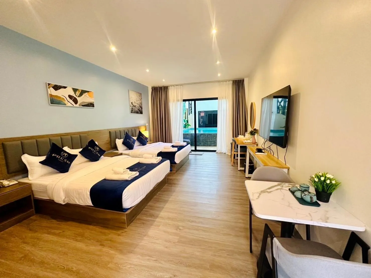 Bed in Fresh Resort Pattaya