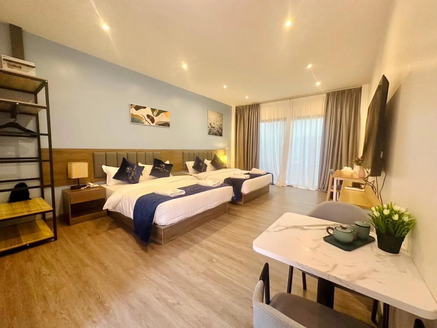 Bed in Fresh Resort Pattaya