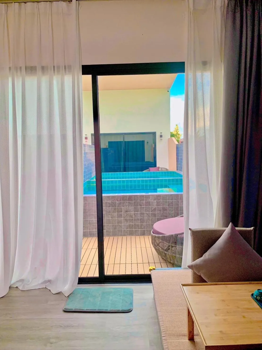 Pool view in Fresh Resort Pattaya