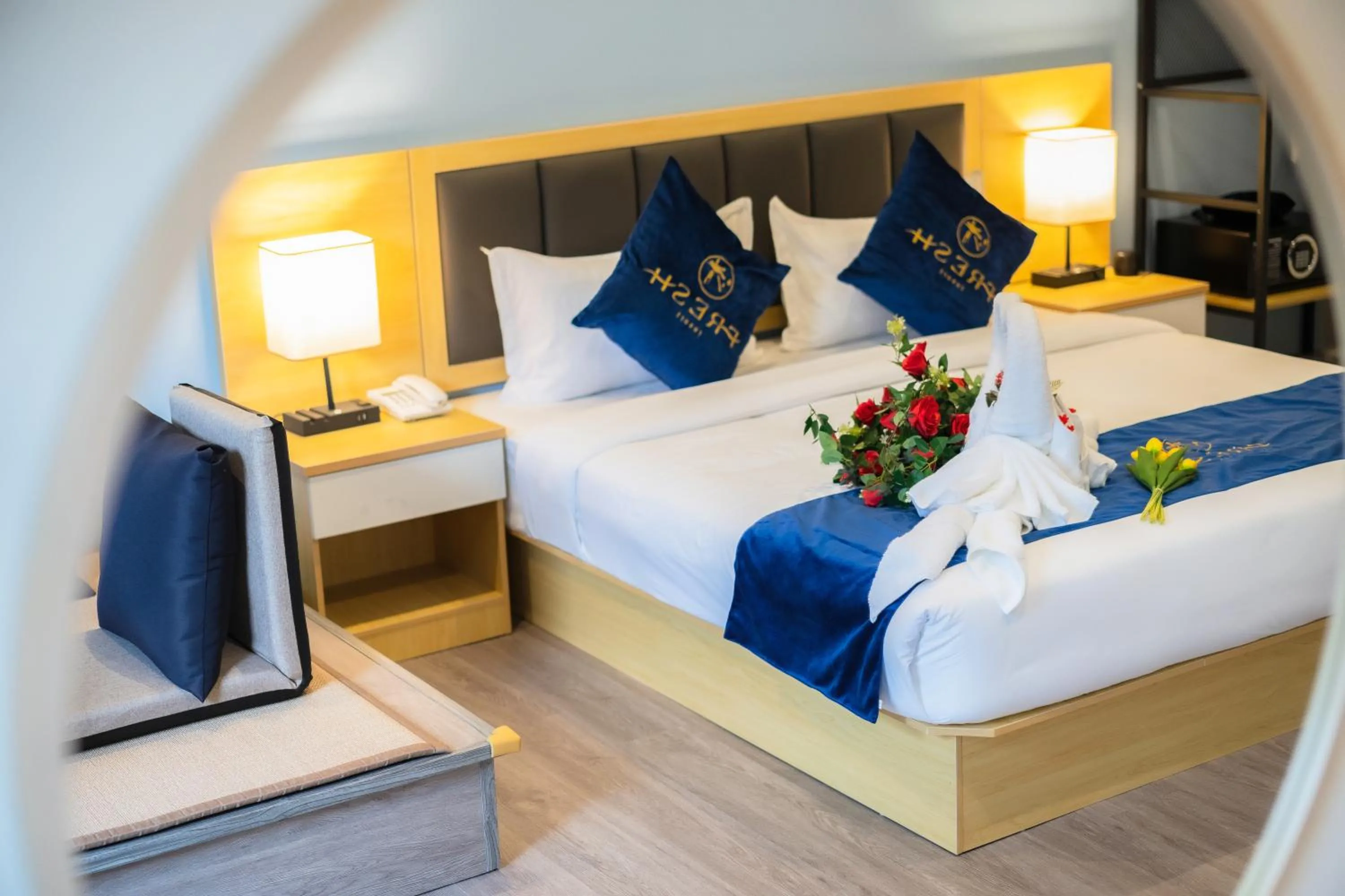 Bed in Fresh Resort Pattaya