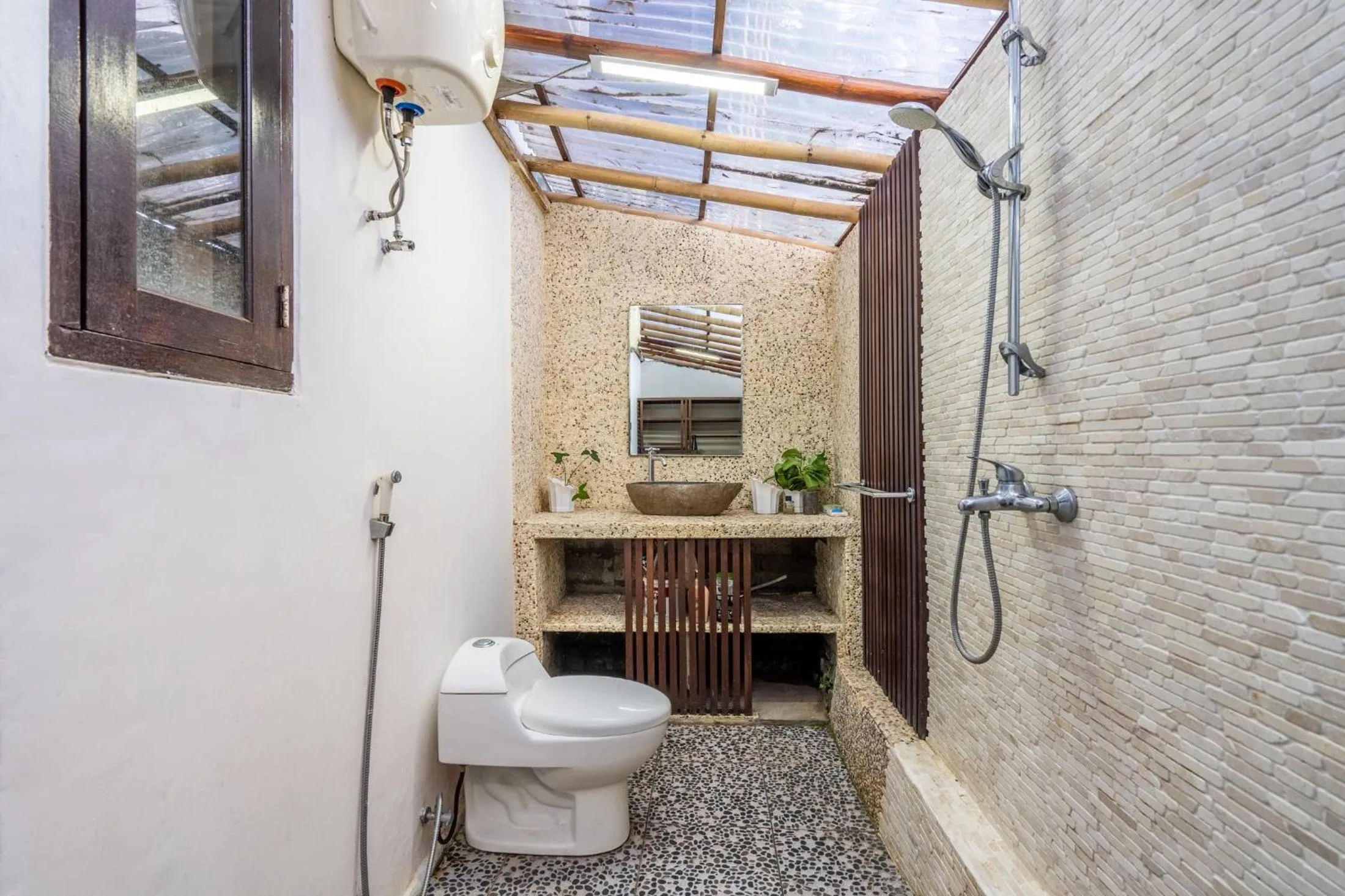 Shower in Surya Villa Manggis