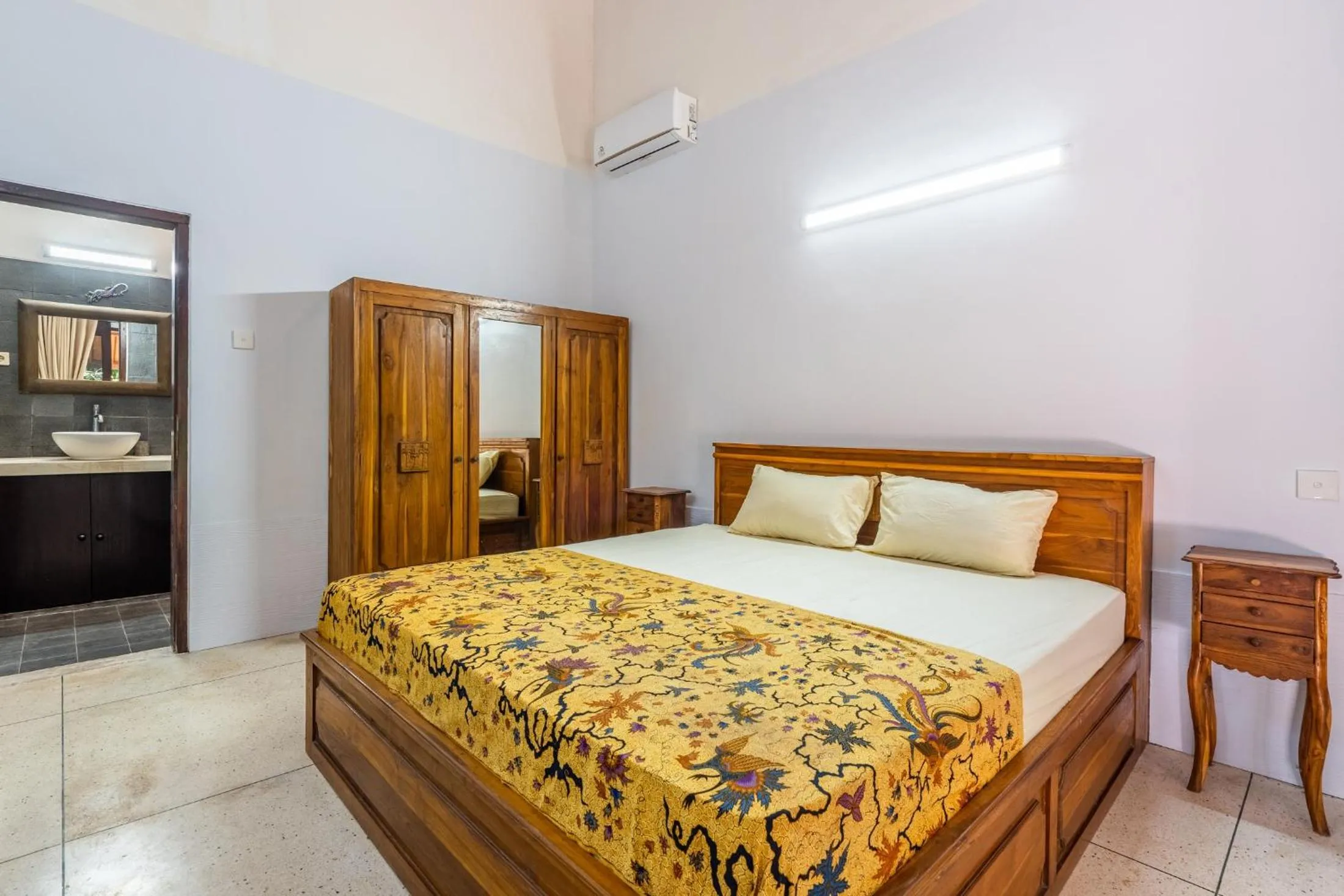 Bed in Surya Villa Manggis