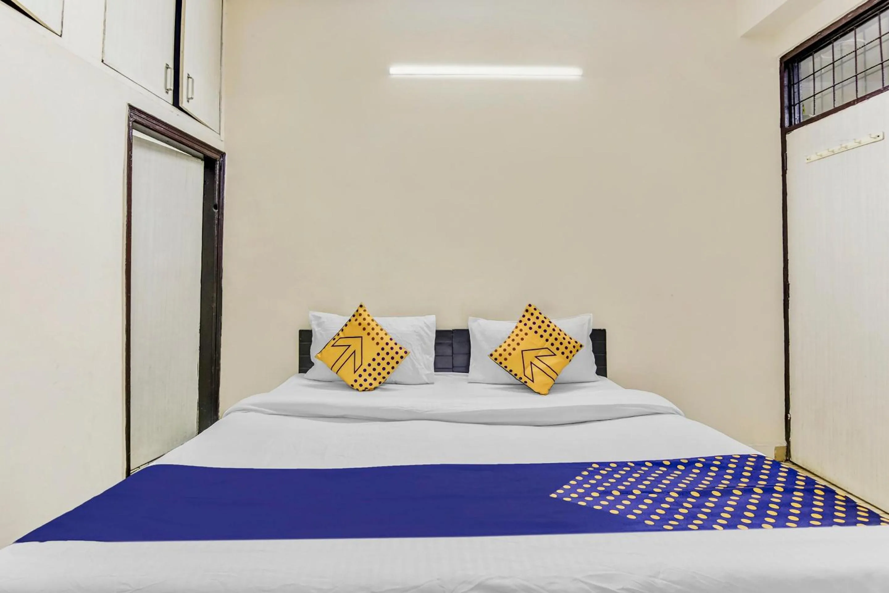 Bedroom, Bed in Hotel O Country Residency