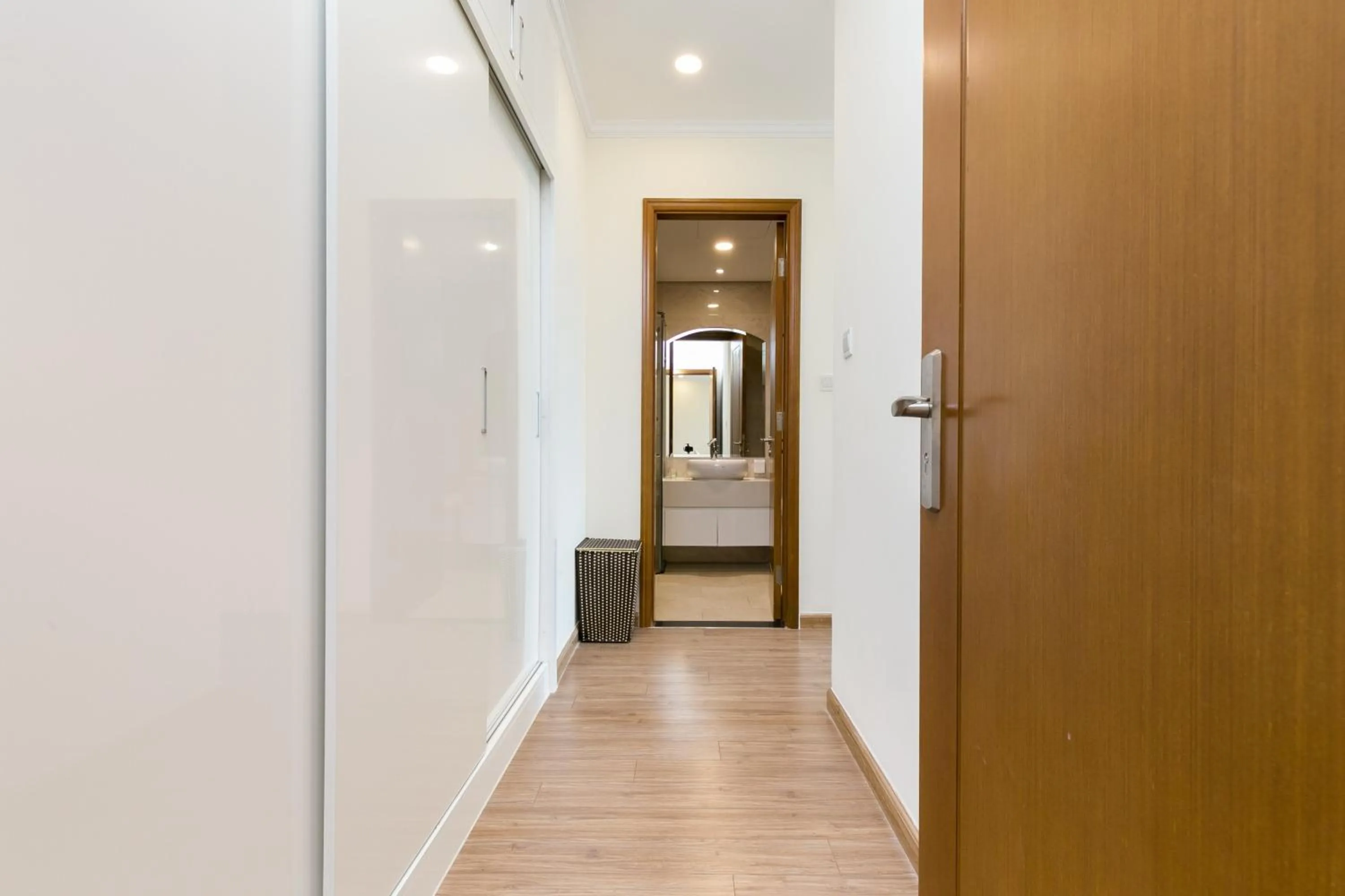 wardrobe in Elvita Landmark Luxury Residence