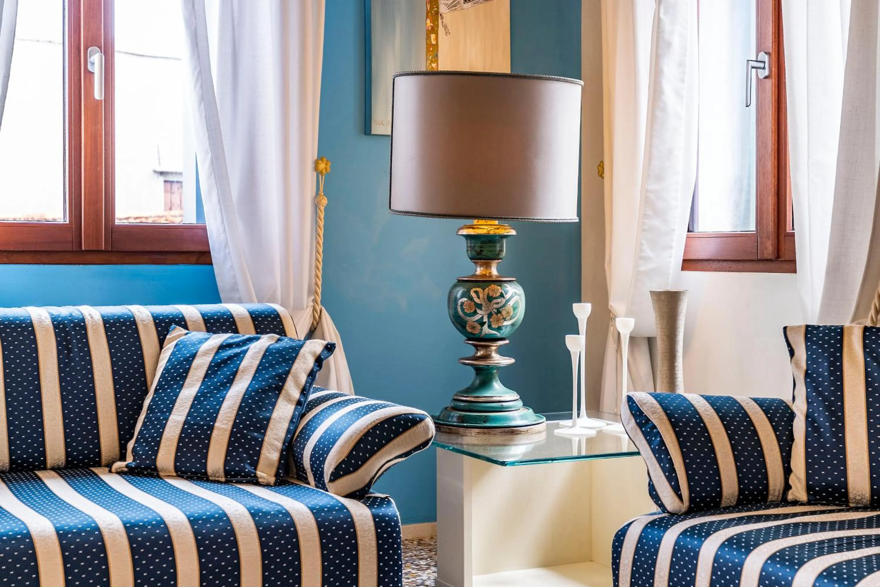 Living room in Friari Suite-Luxury apt. close to Rialto Bridge