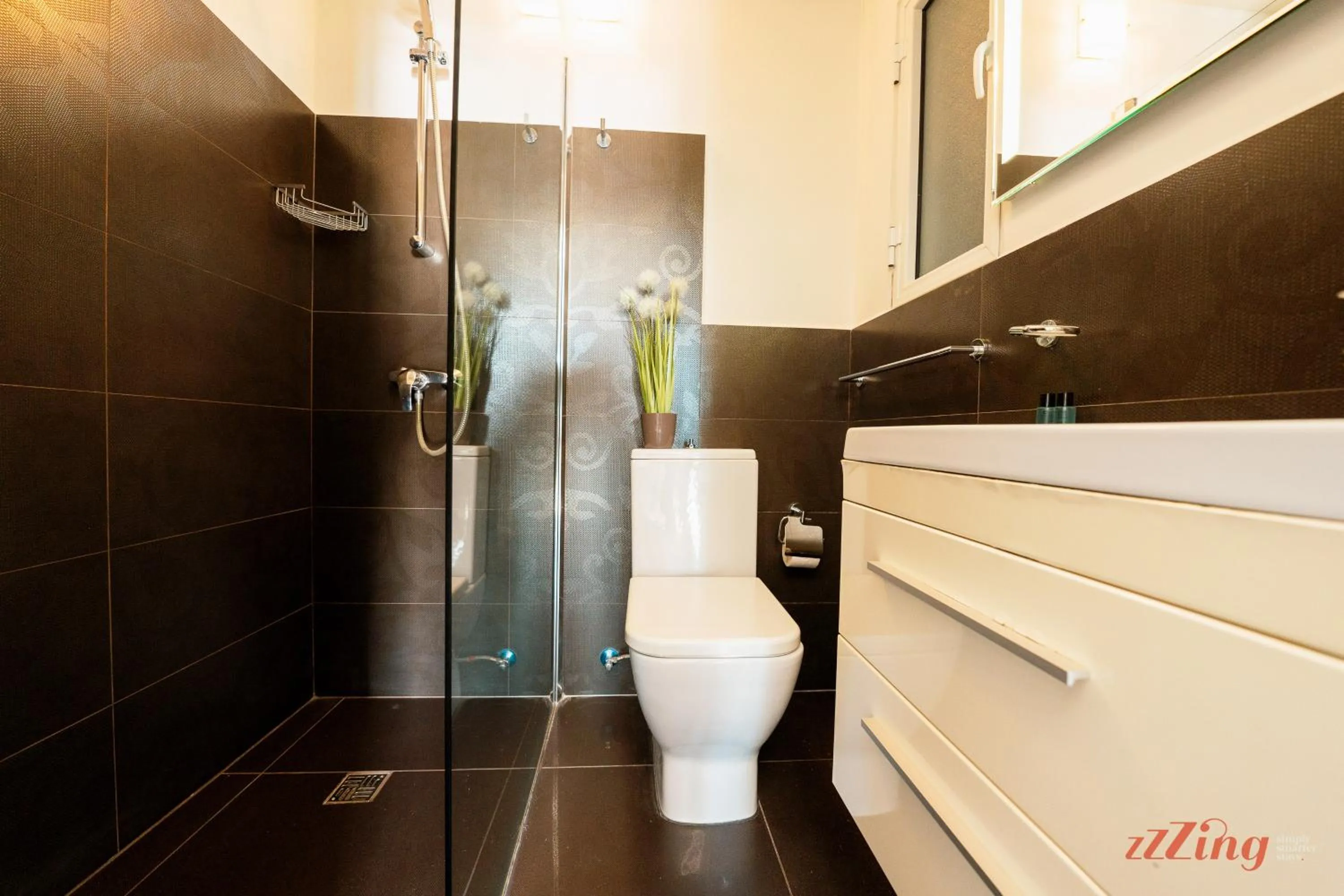 Shower in Seafront Studio with Stunning Terrace - Sliema, Malta