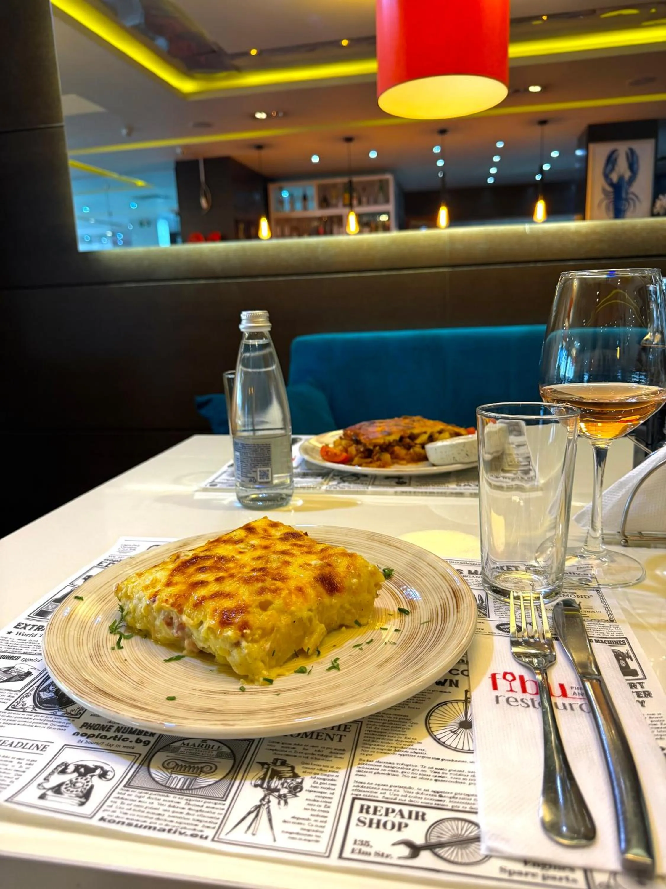 Restaurant/places to eat in Hotel Dream