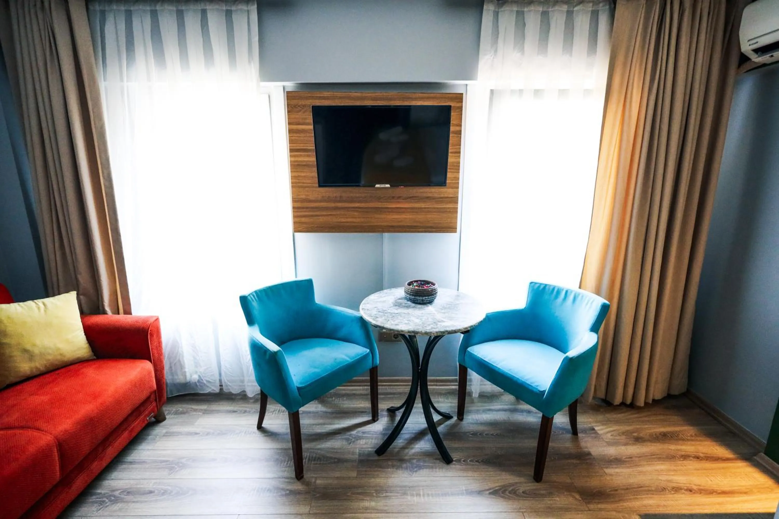 TV and multimedia in Holy Galata Hotel