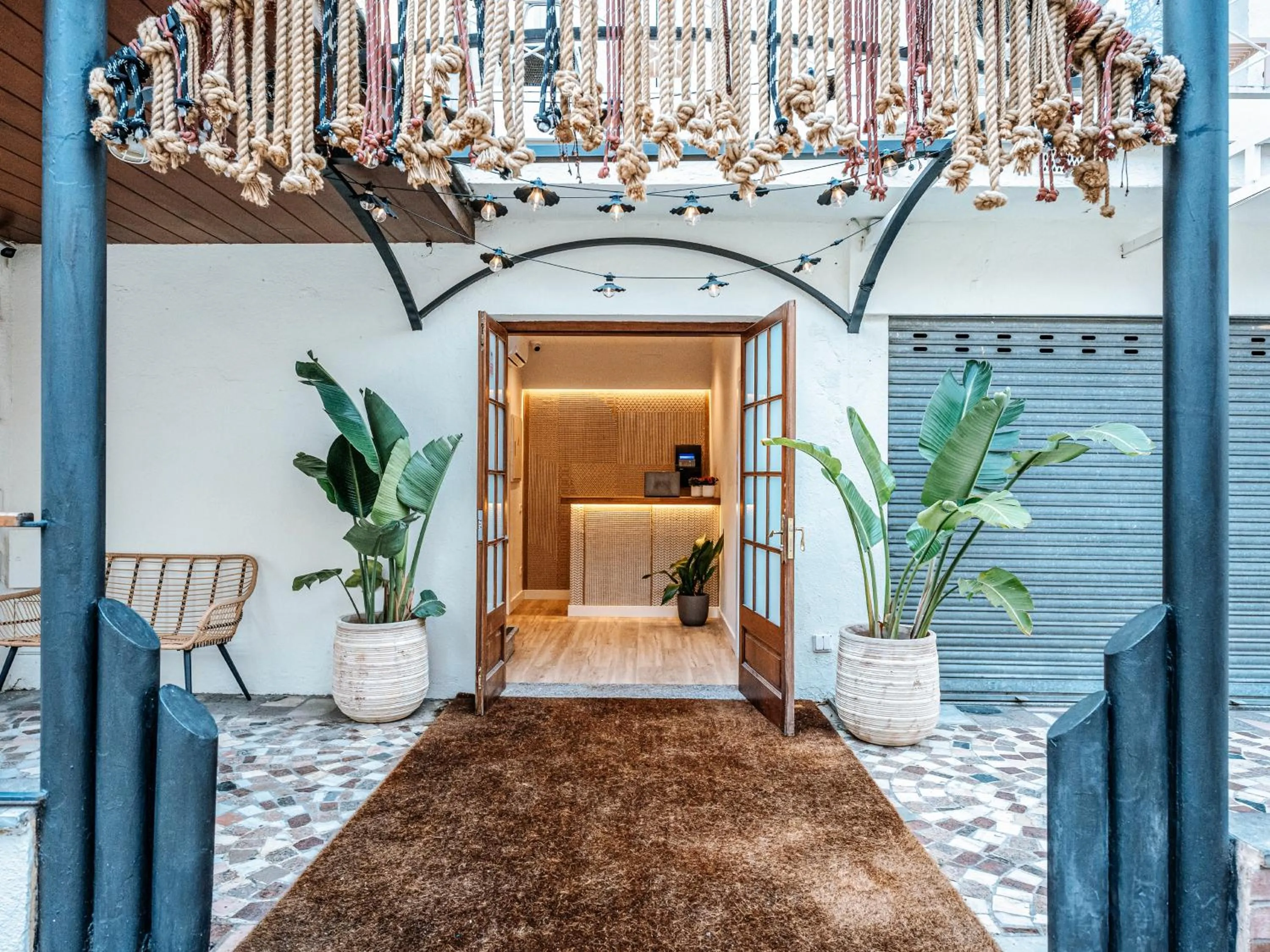 Facade/entrance in Sweet Lloret Suites