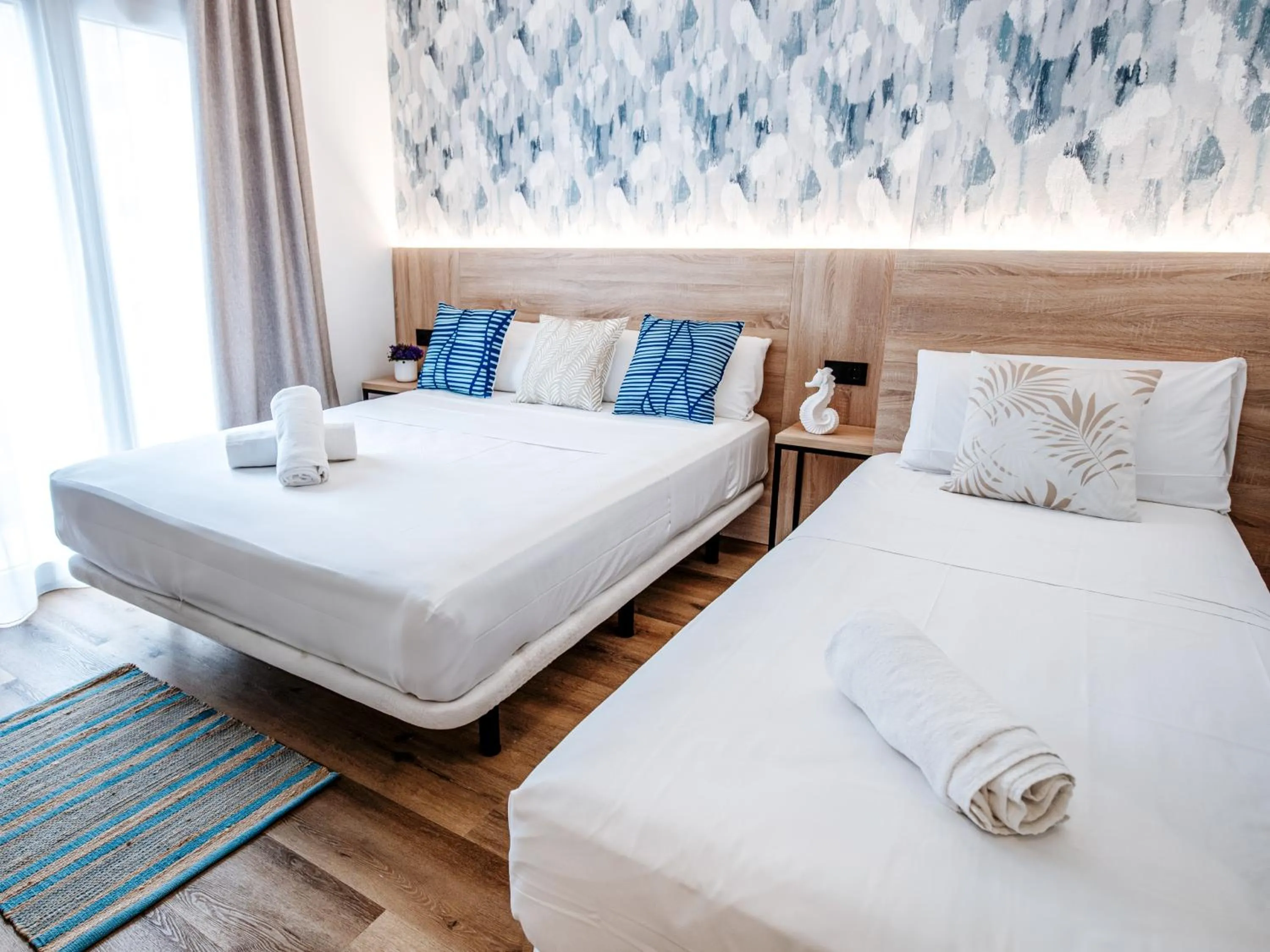 Photo of the whole room, Bed in Sweet Lloret Suites