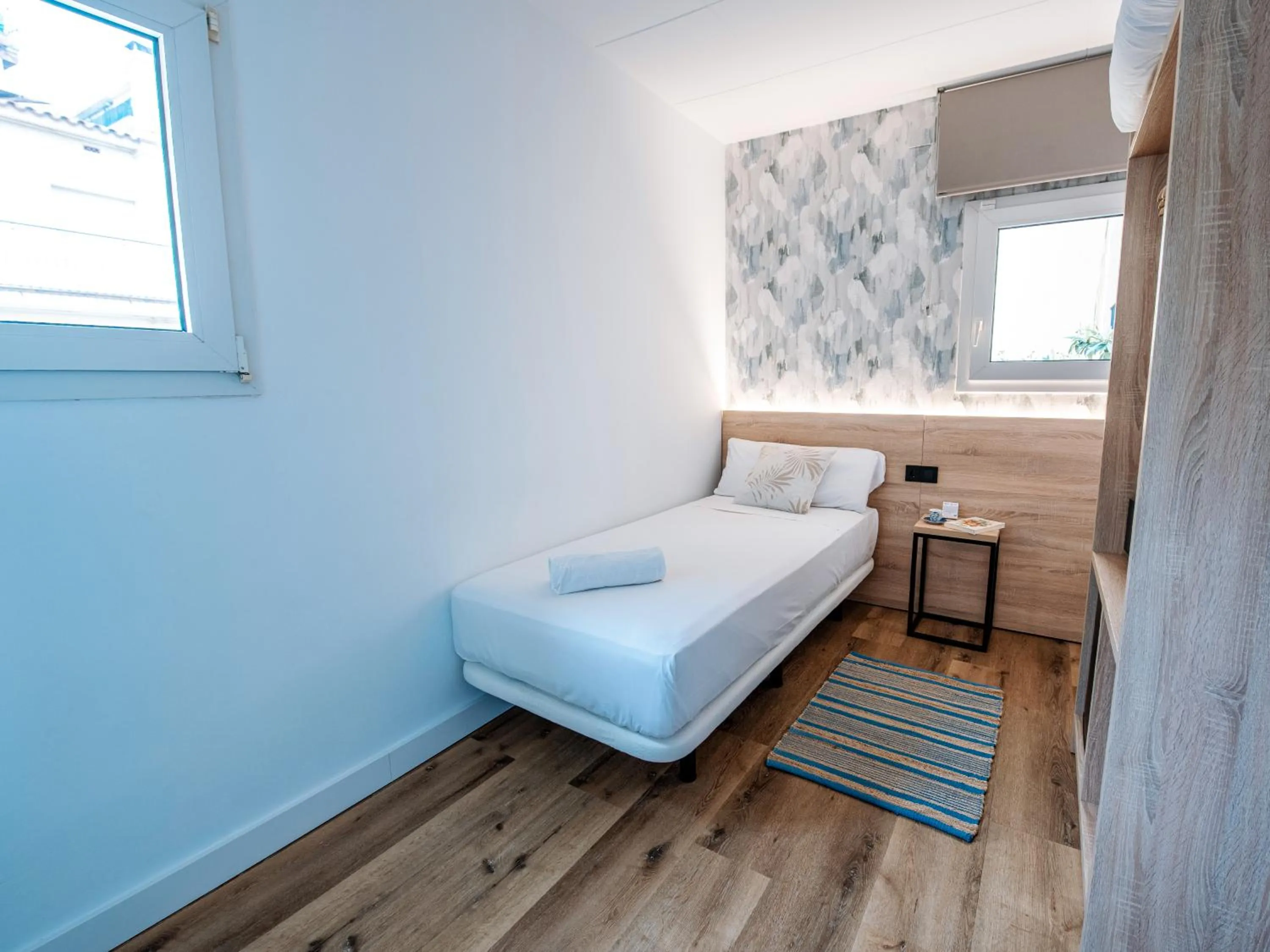 Photo of the whole room, Bed in Sweet Lloret Suites