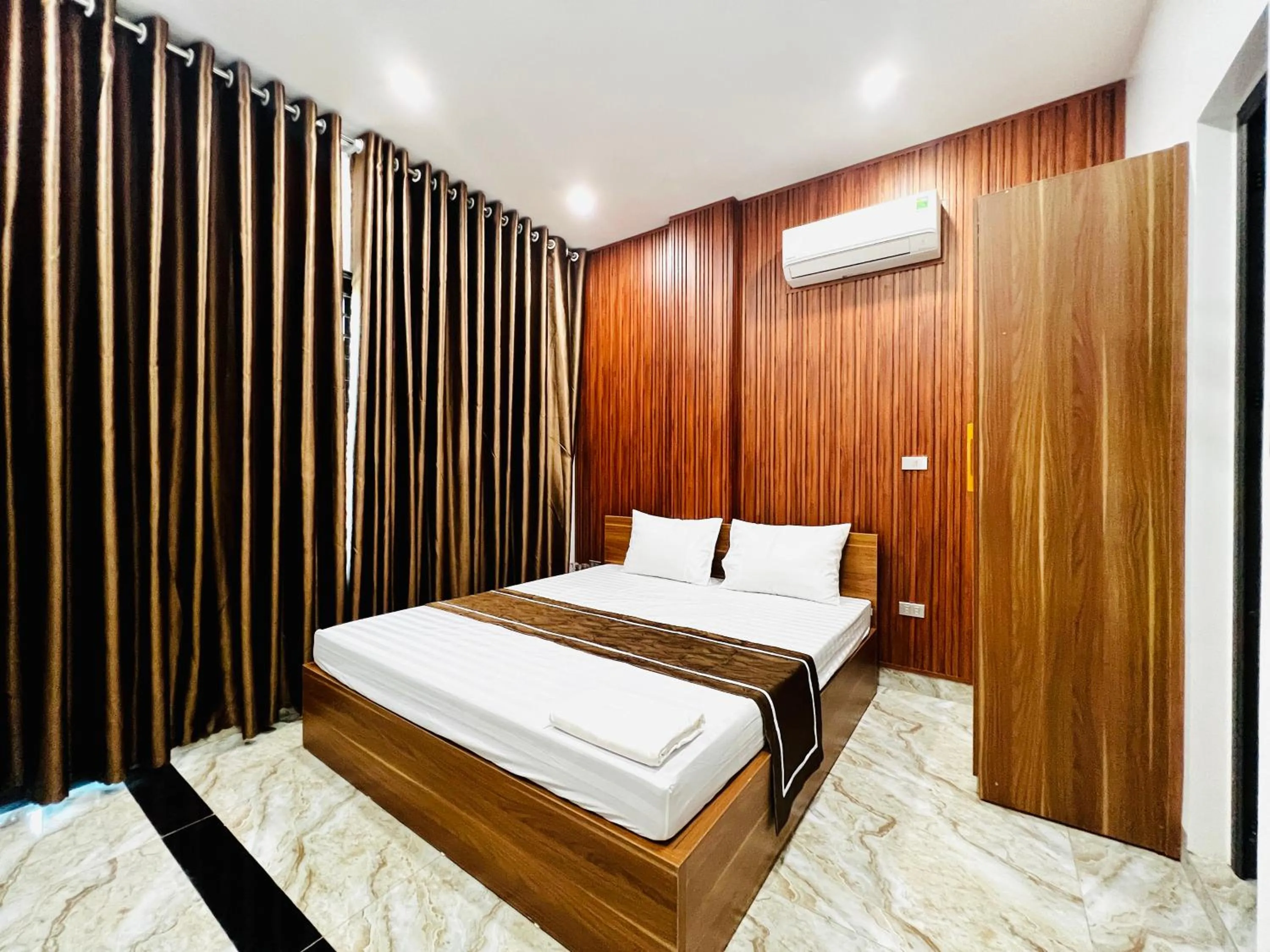 Bed in THÀNH HỒNG HOTEL