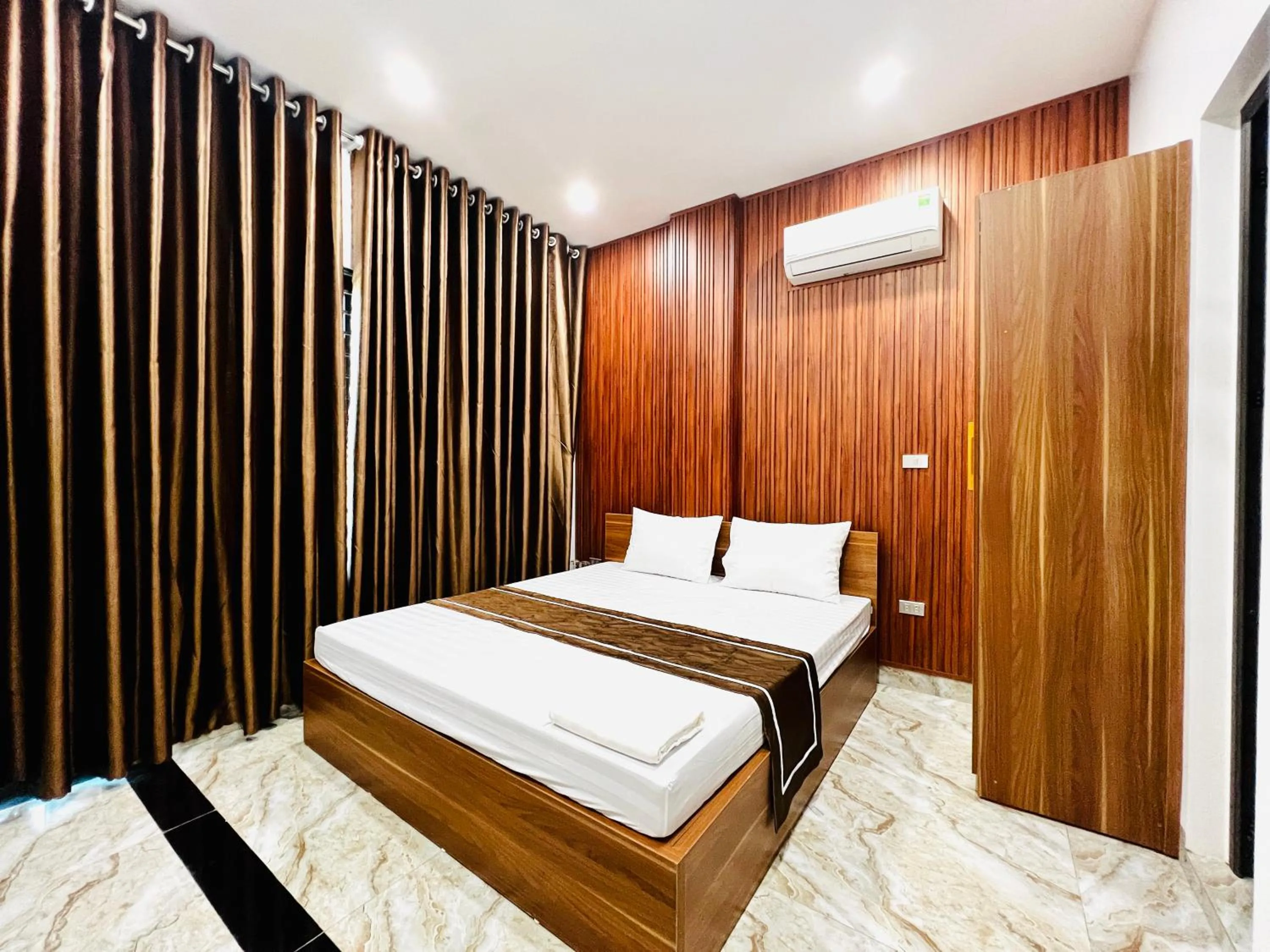 Bed in THÀNH HỒNG HOTEL