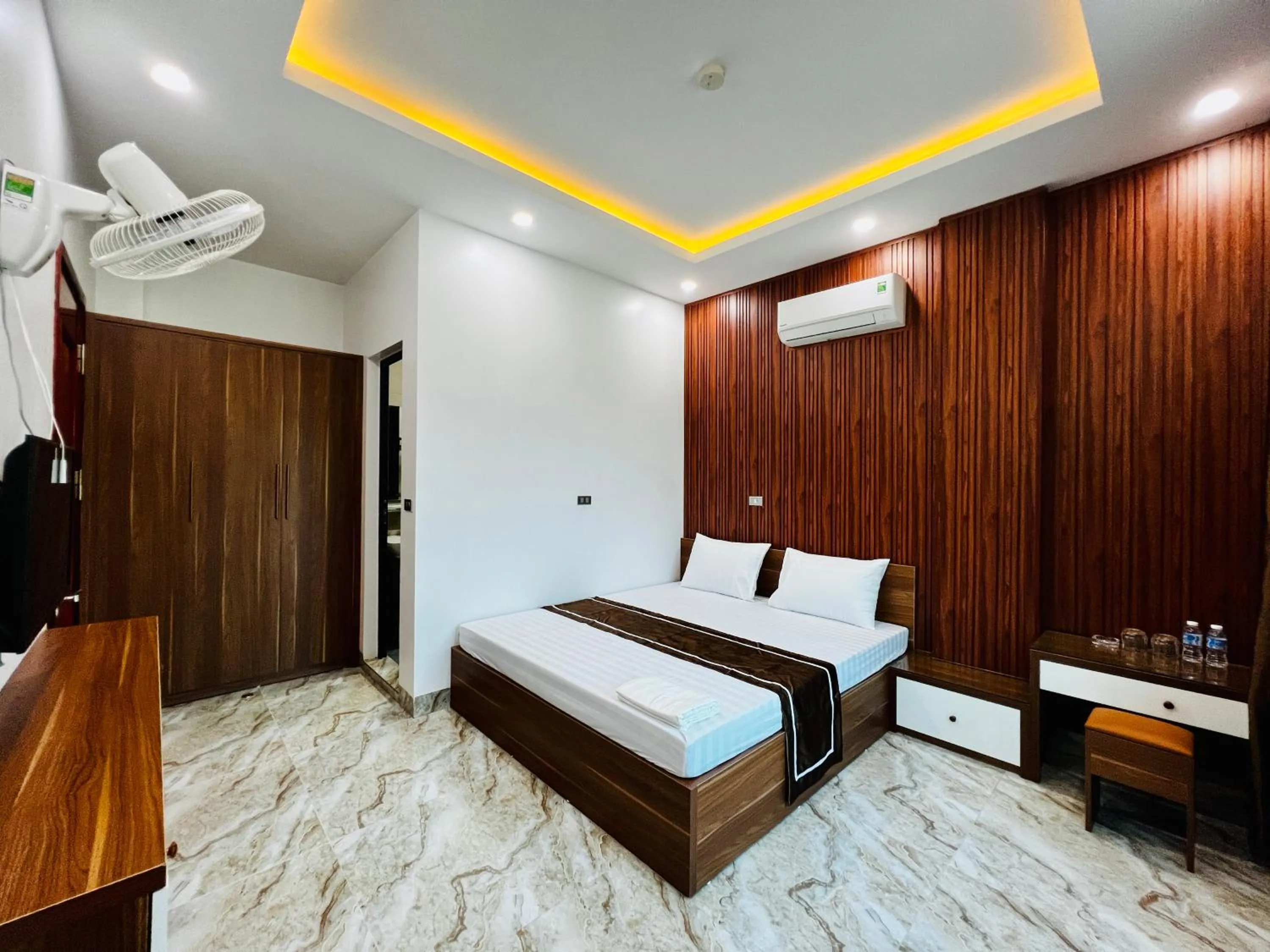 Bed in THÀNH HỒNG HOTEL