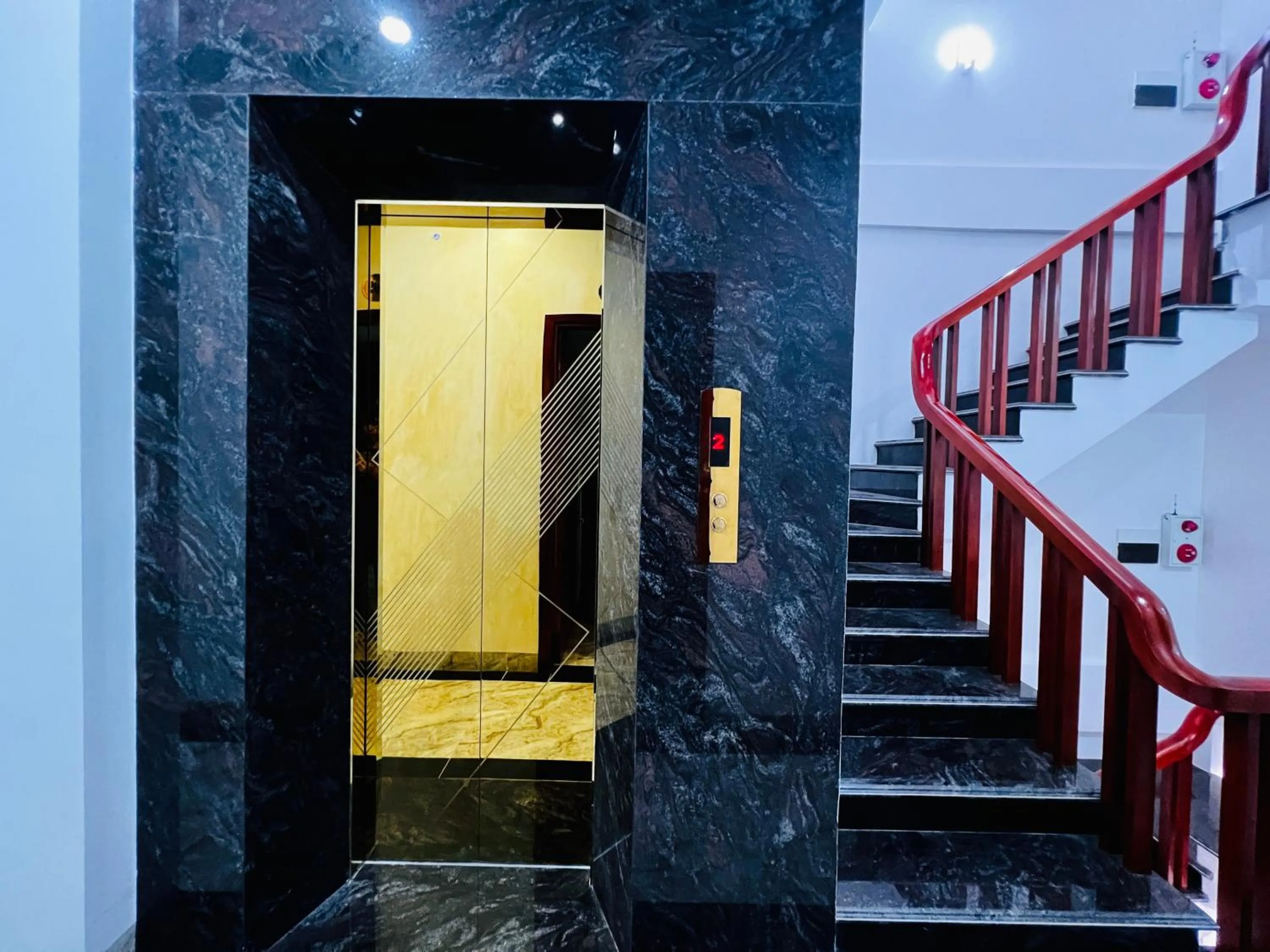 THÀNH HỒNG HOTEL