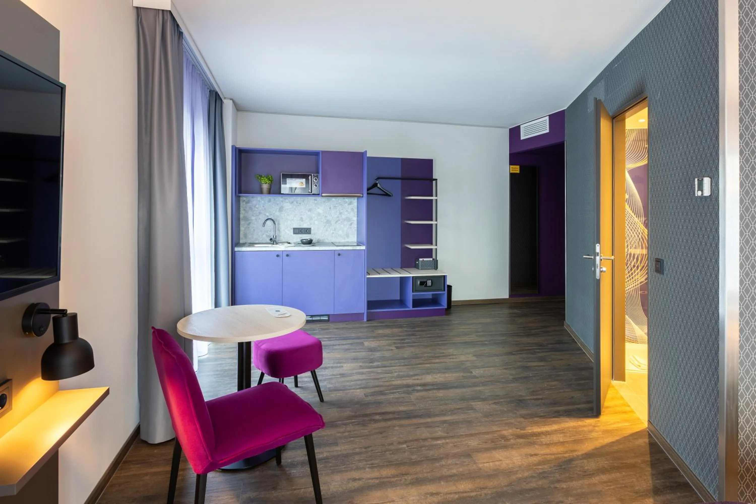 Kitchen or kitchenette in Holiday Inn-the niu, Wave Karlsruhe Oststadt by IHG