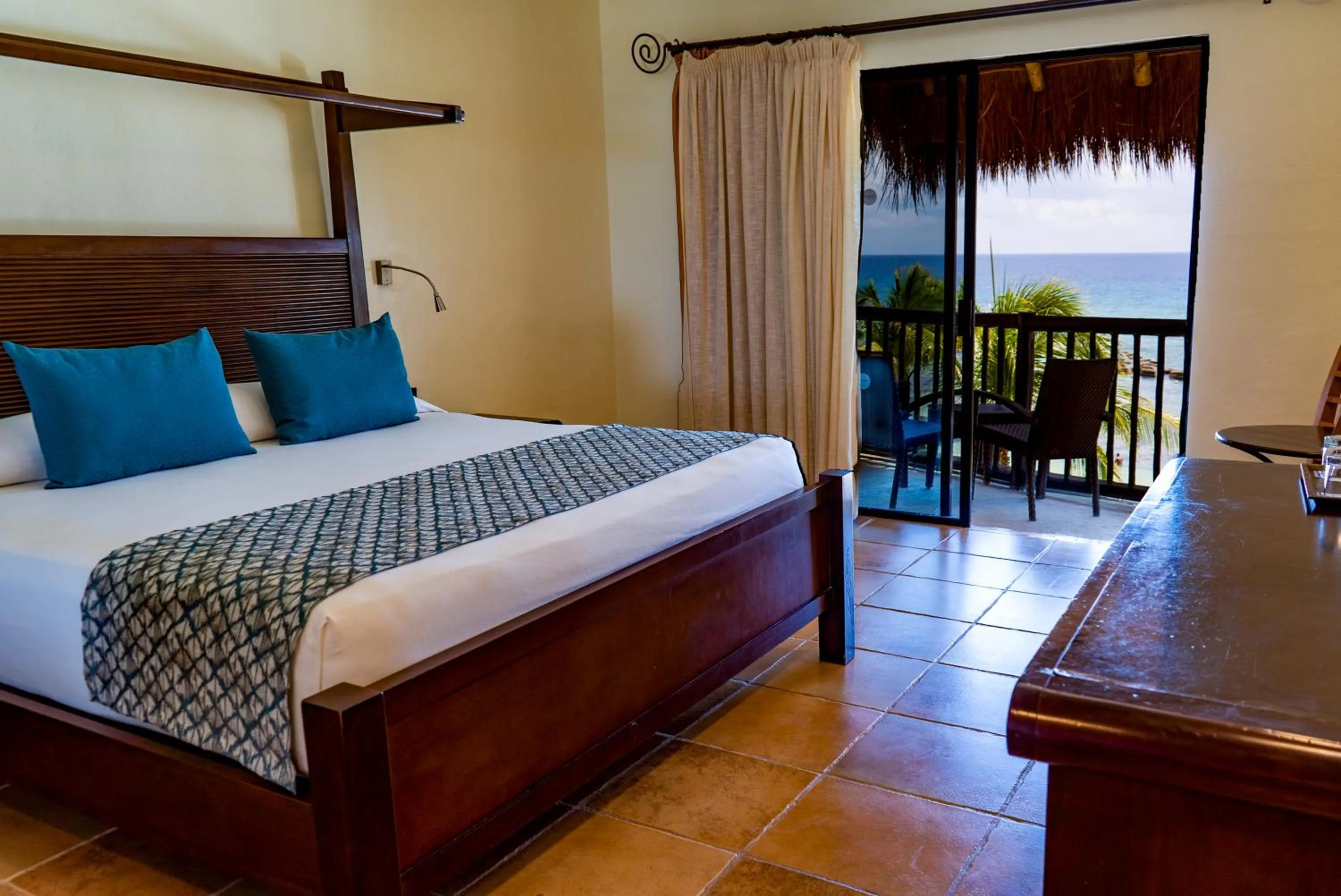 Bedroom, Bed in Catalonia Yucatan Beach - All Inclusive