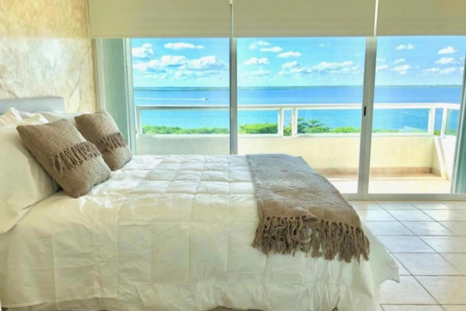 Photo of the whole room, Bed in Apartamento en Zona Hotelera frente a la Playa Quintana Roo, México