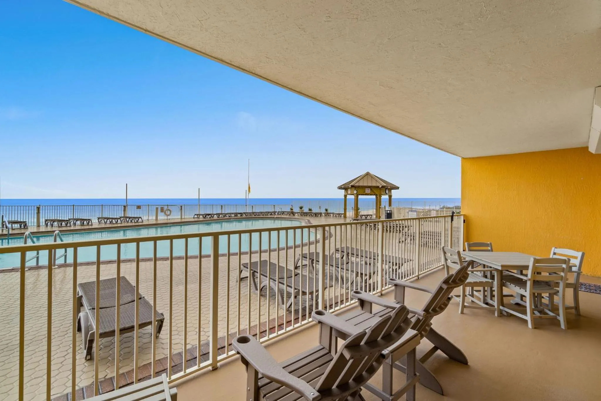 Property building in Treasure Island #0110
