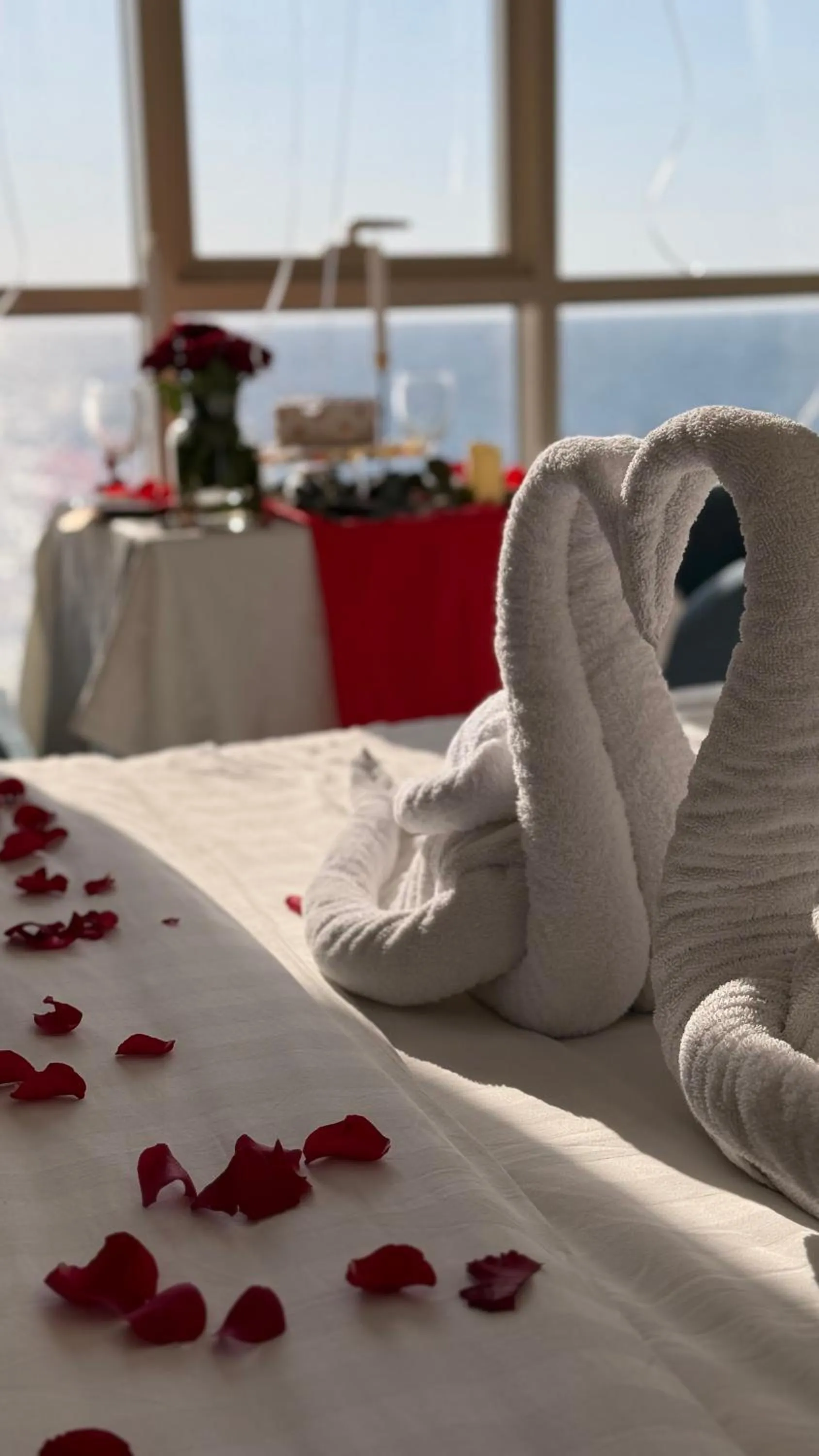 Restaurant/places to eat in SEAVIEW HOTEL