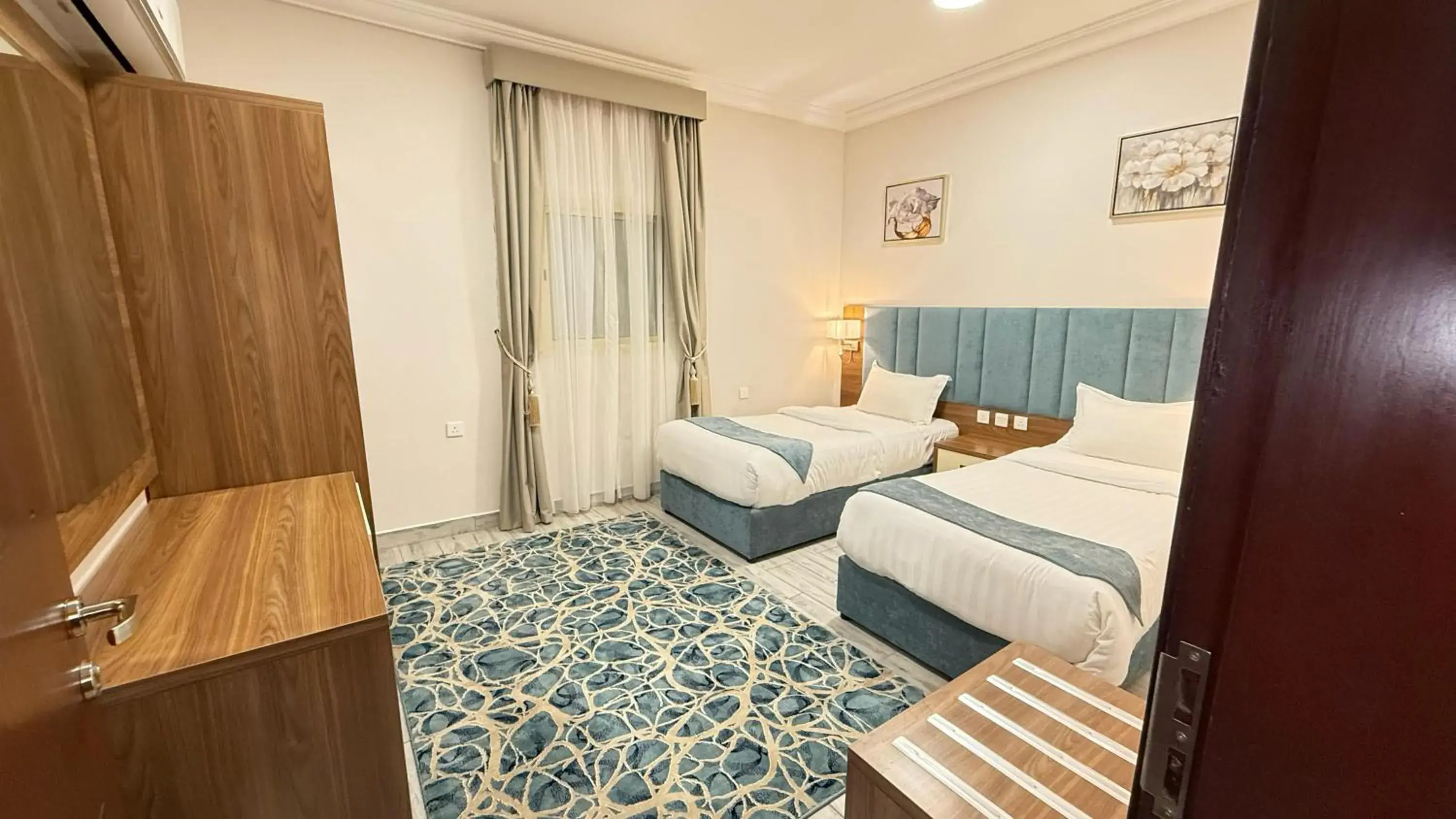 Bedroom, Bed in SEAVIEW HOTEL Bedroom, Bed in SEAVIEW HOTEL