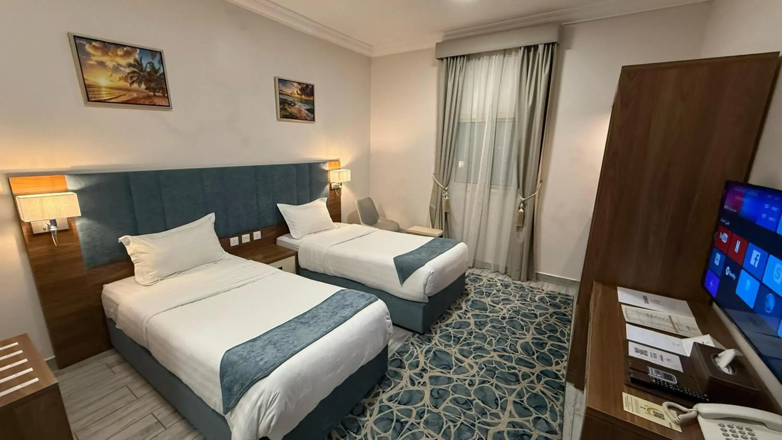 Bedroom, Bed in SEAVIEW HOTEL Bedroom, Bed in SEAVIEW HOTEL