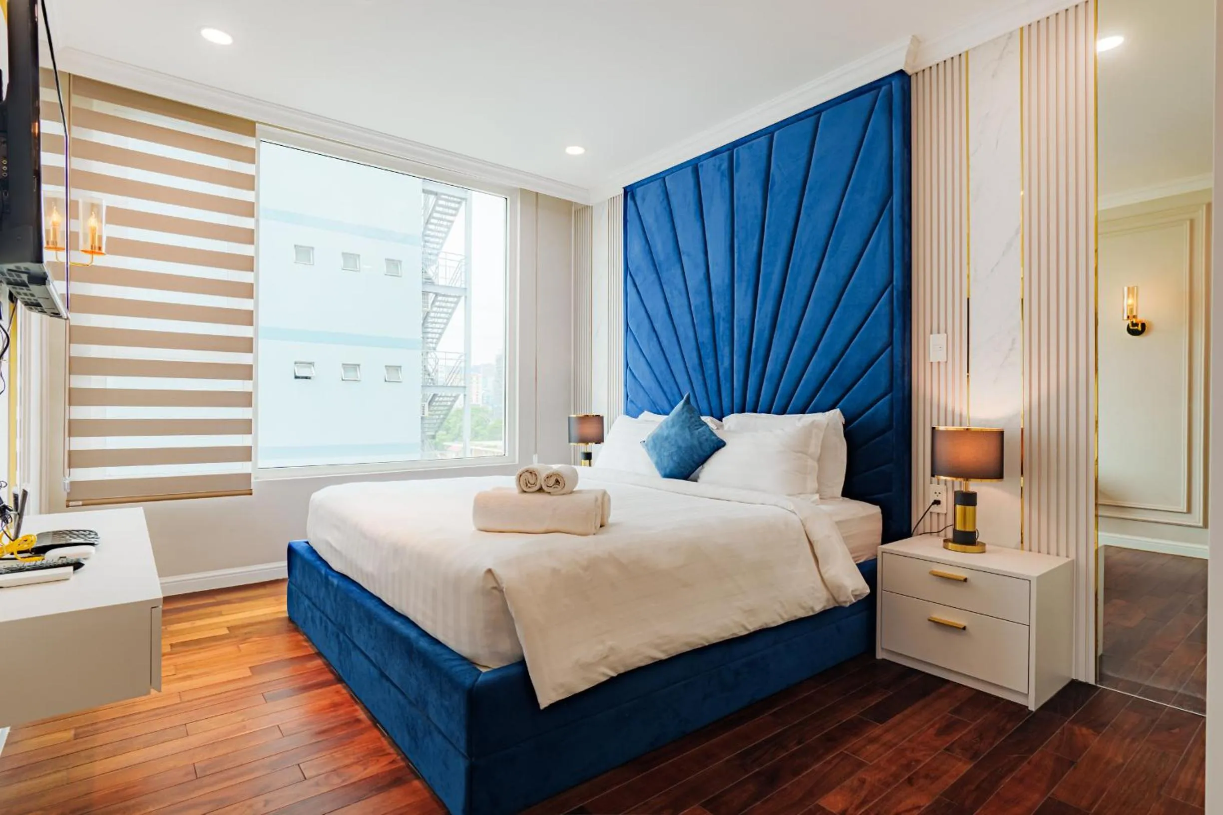 Bed in Léman Luxury Apartment District 3 HCMC
