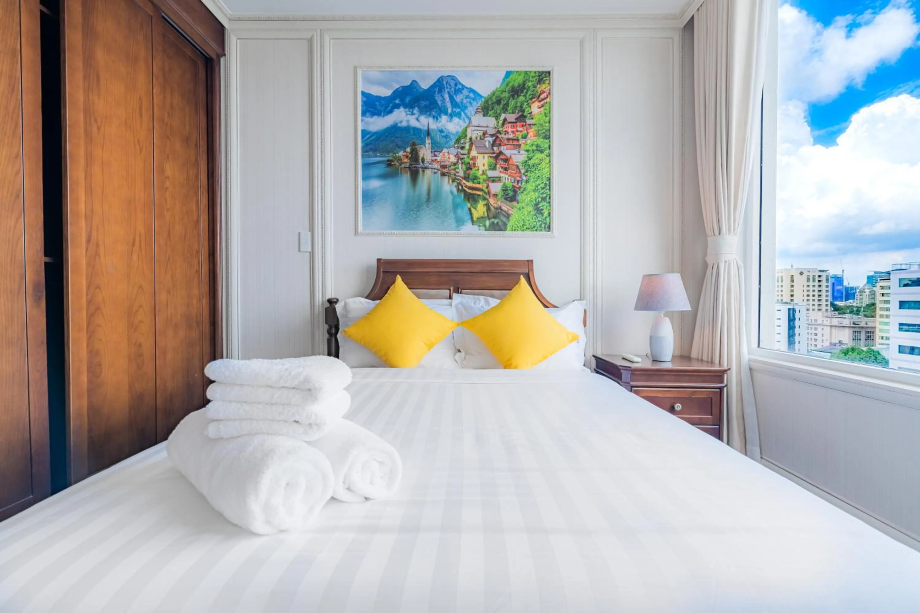 Bed in Léman Luxury Apartment District 3 HCMC