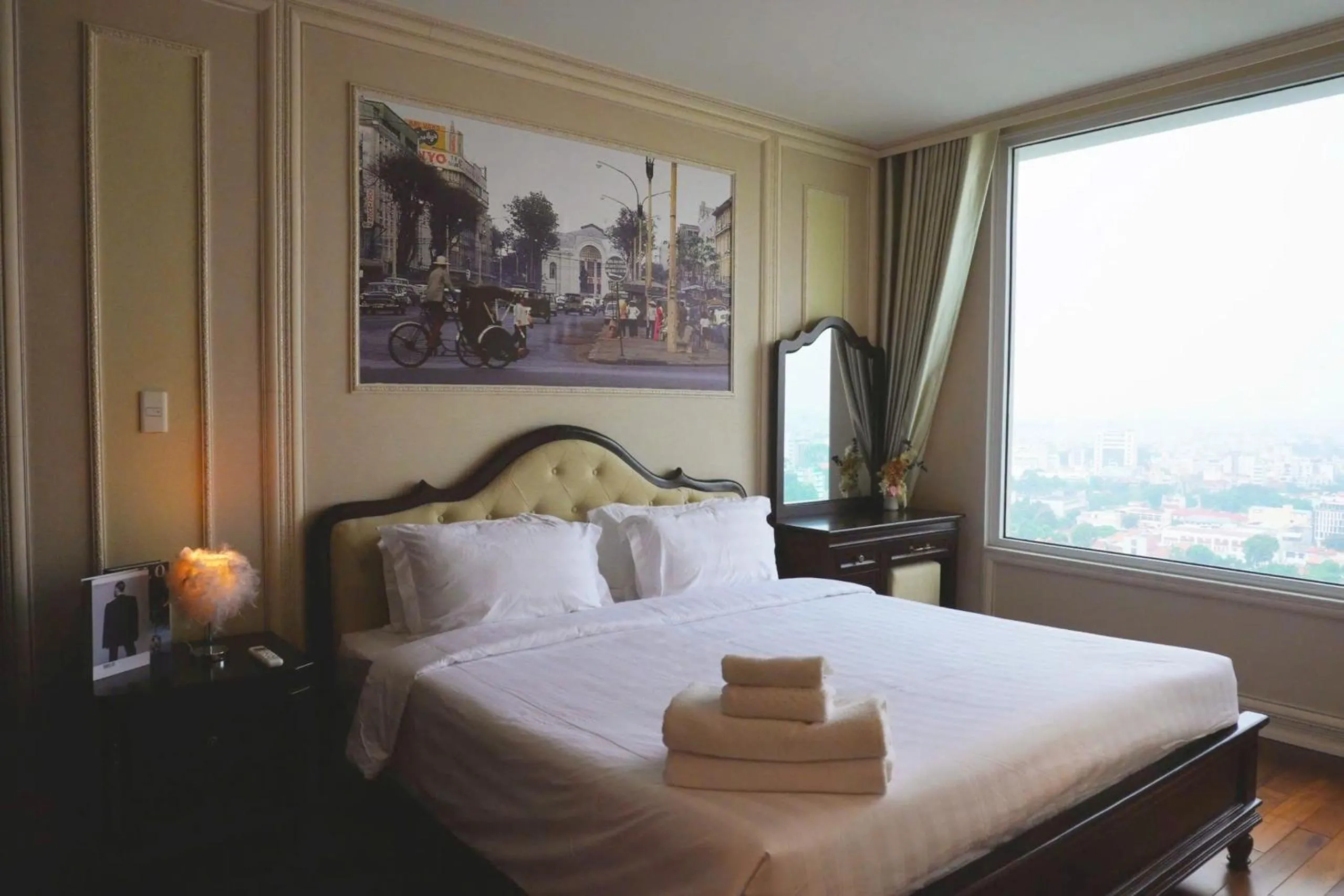 Bed in Léman Luxury Apartment District 3 HCMC